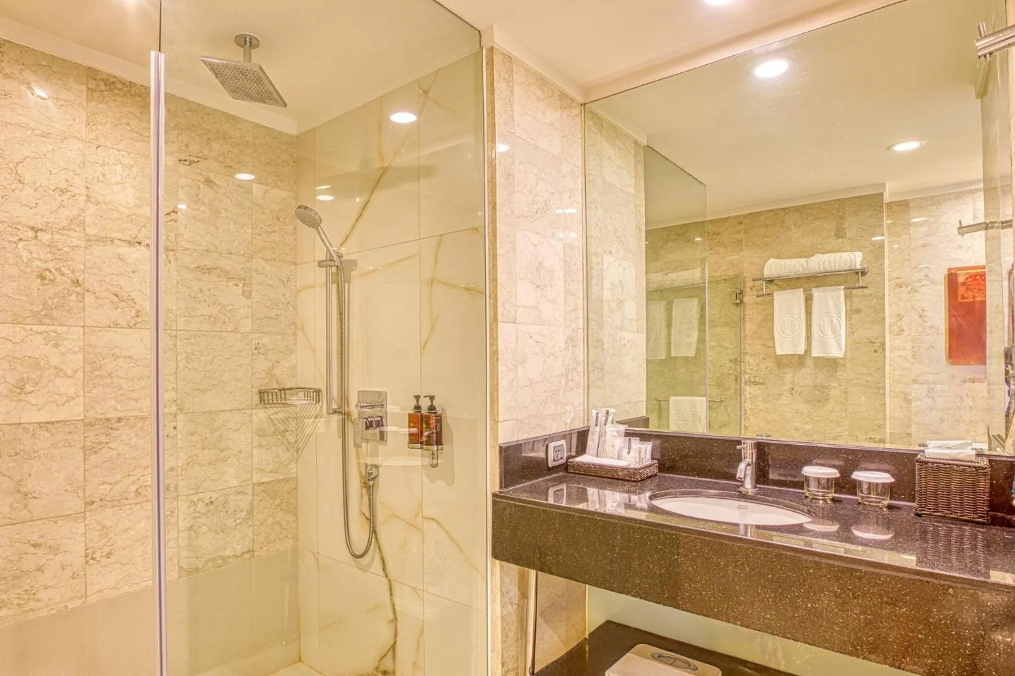 Shower in Eastwood Richmonde Hotel Quezon City