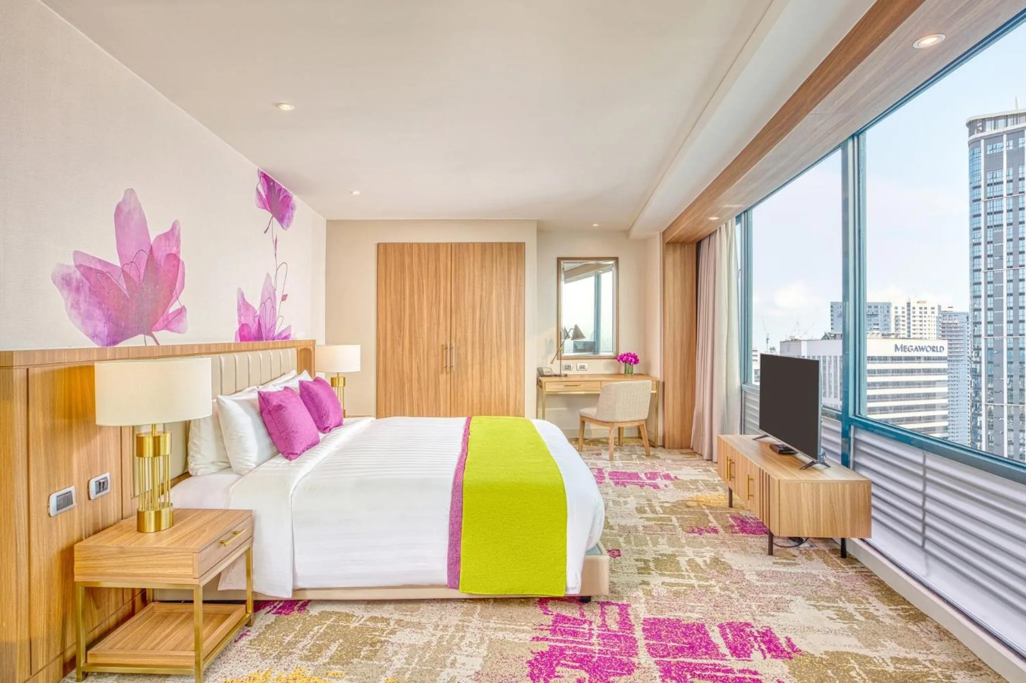 Bed in Eastwood Richmonde Hotel Quezon City