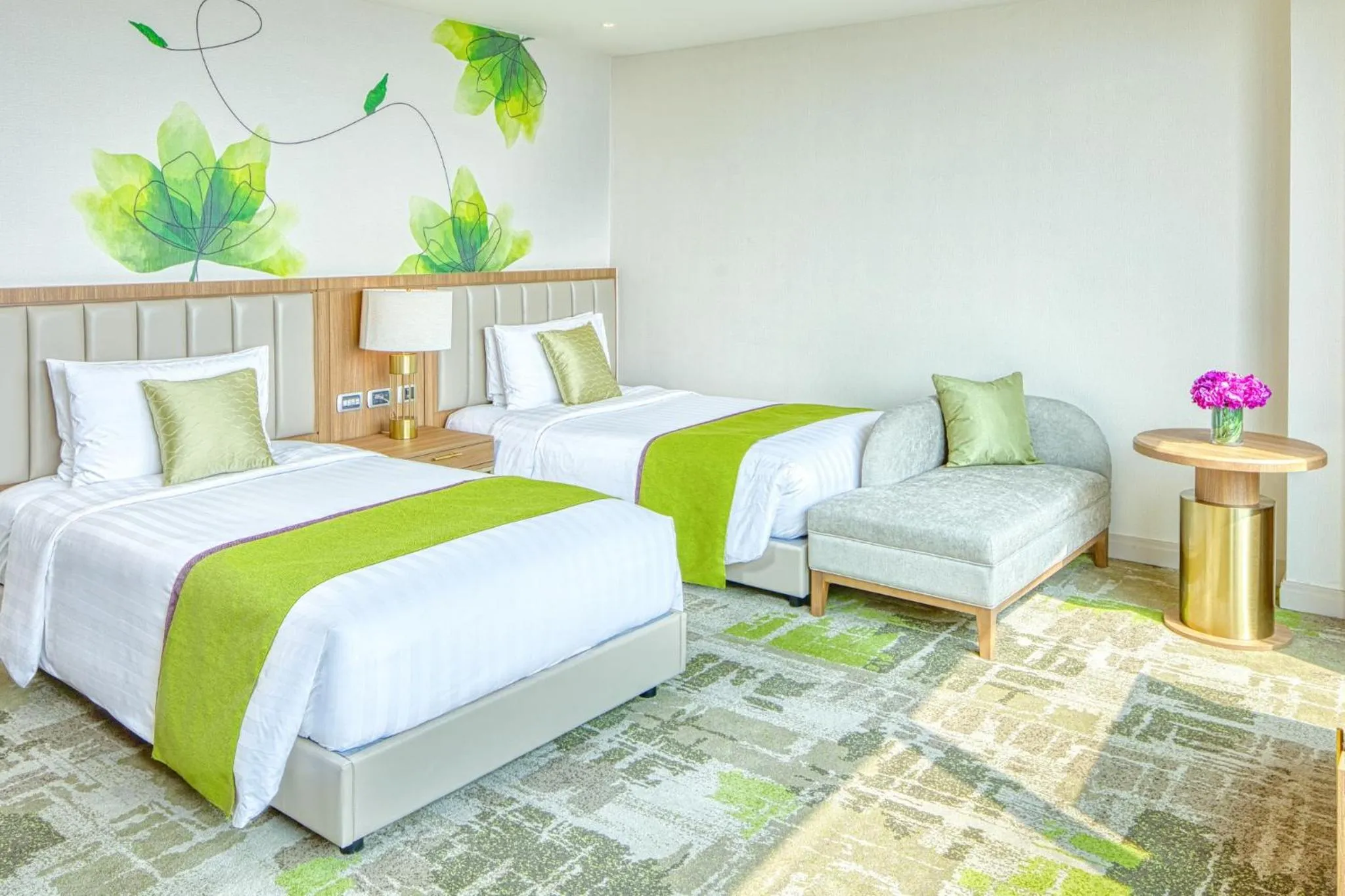 Bed in Eastwood Richmonde Hotel Quezon City