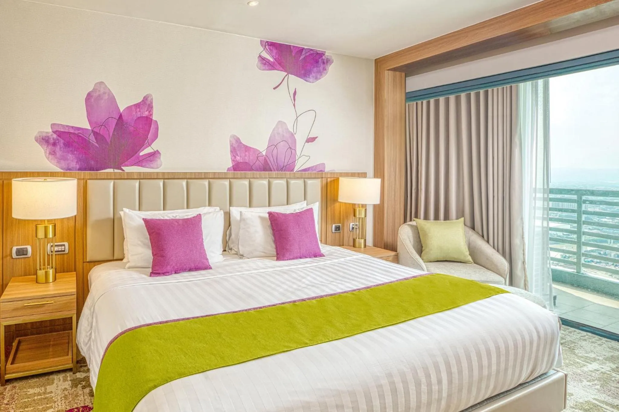 Bed in Eastwood Richmonde Hotel Quezon City