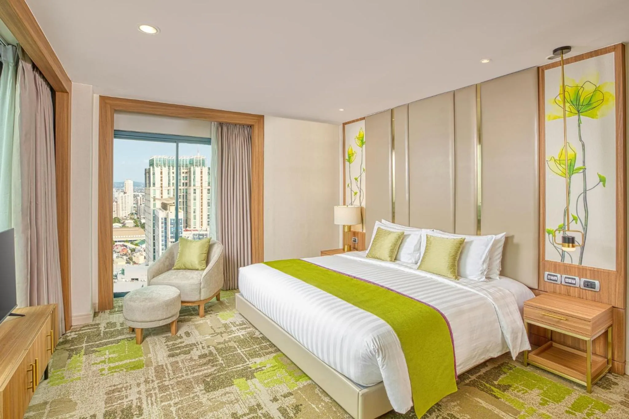 Bed in Eastwood Richmonde Hotel Quezon City