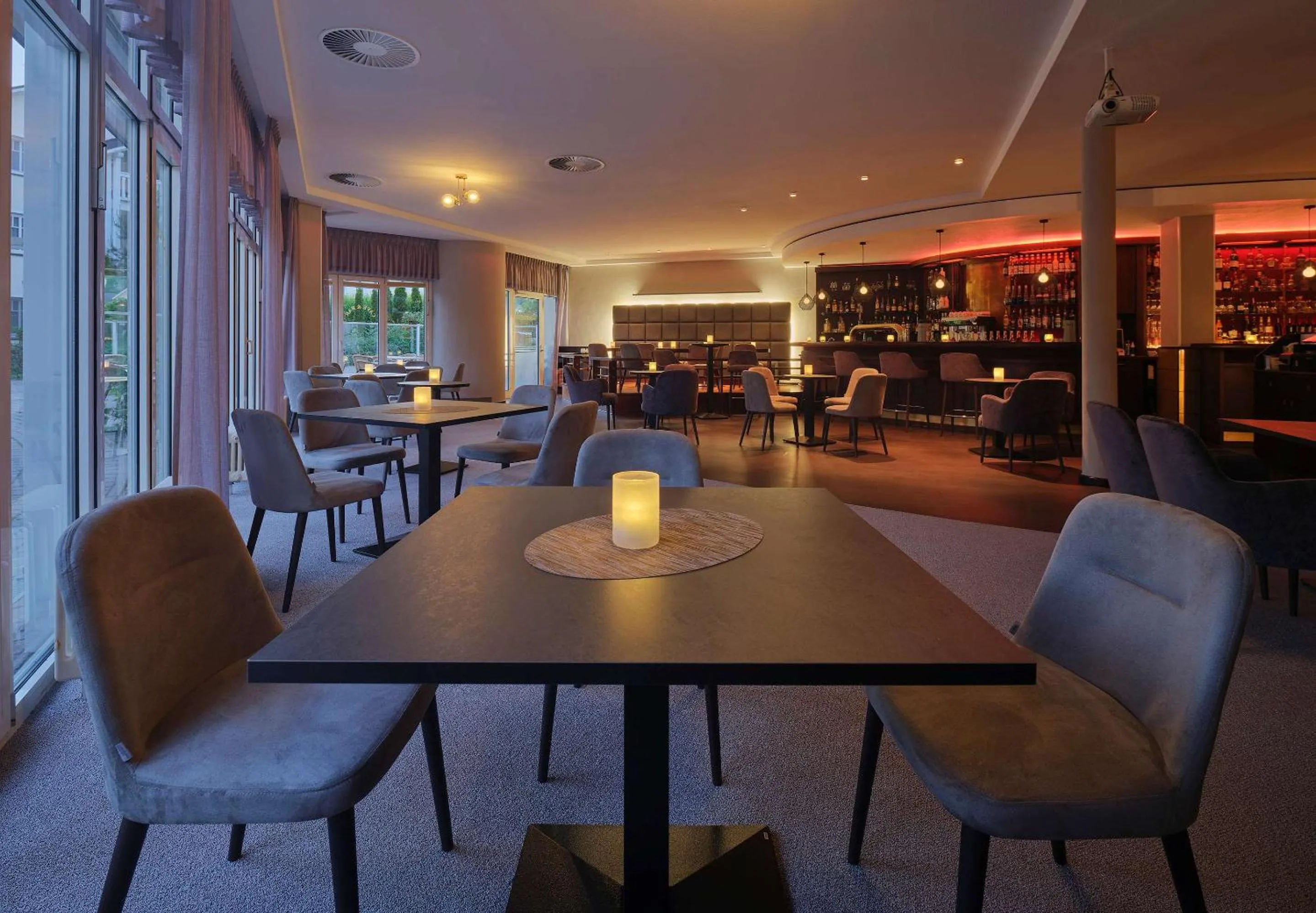 Lounge or bar in Dorint Seehotel Binz-Therme