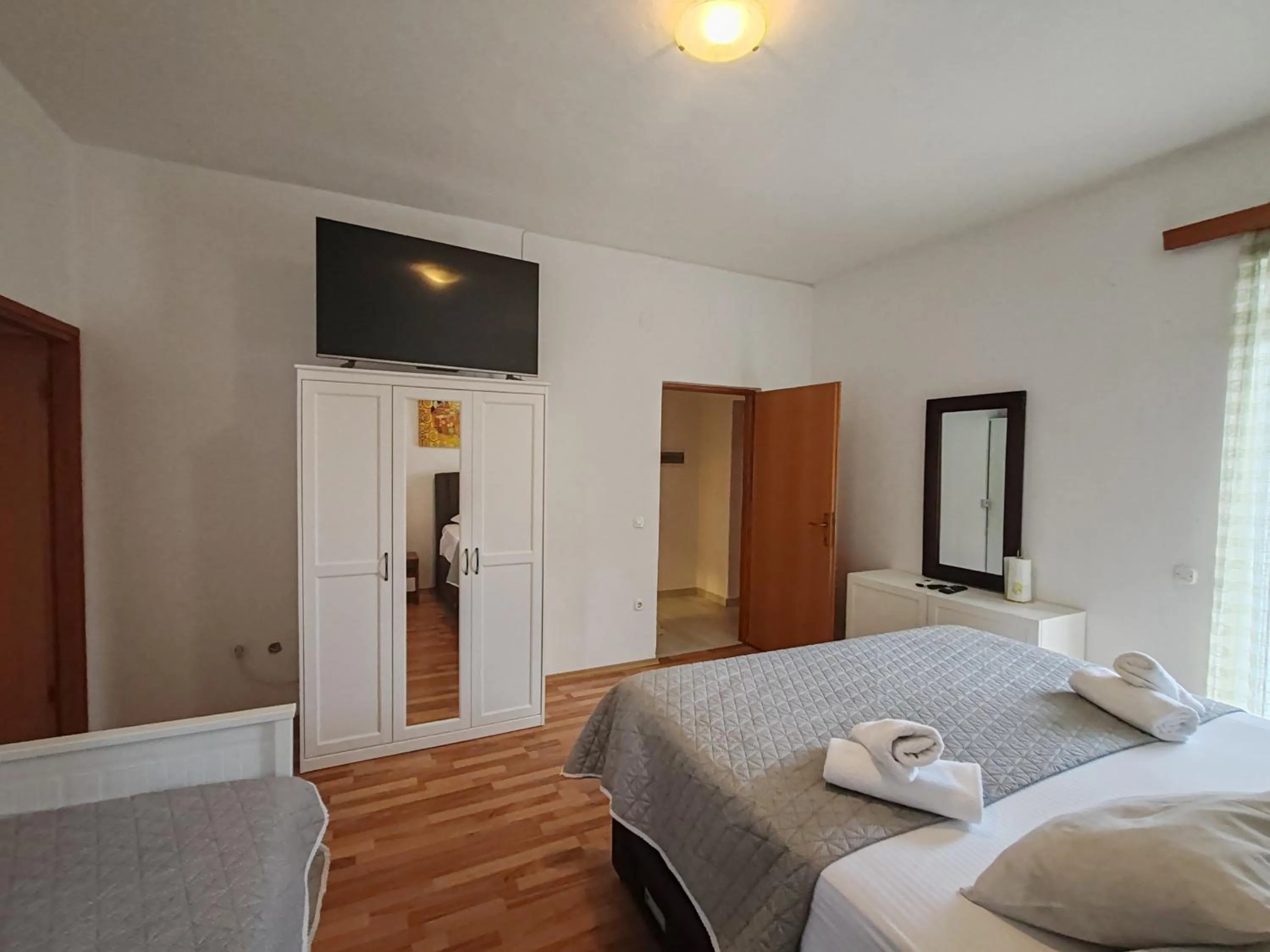 Bedroom, Bed in Apartments and pansion M&R