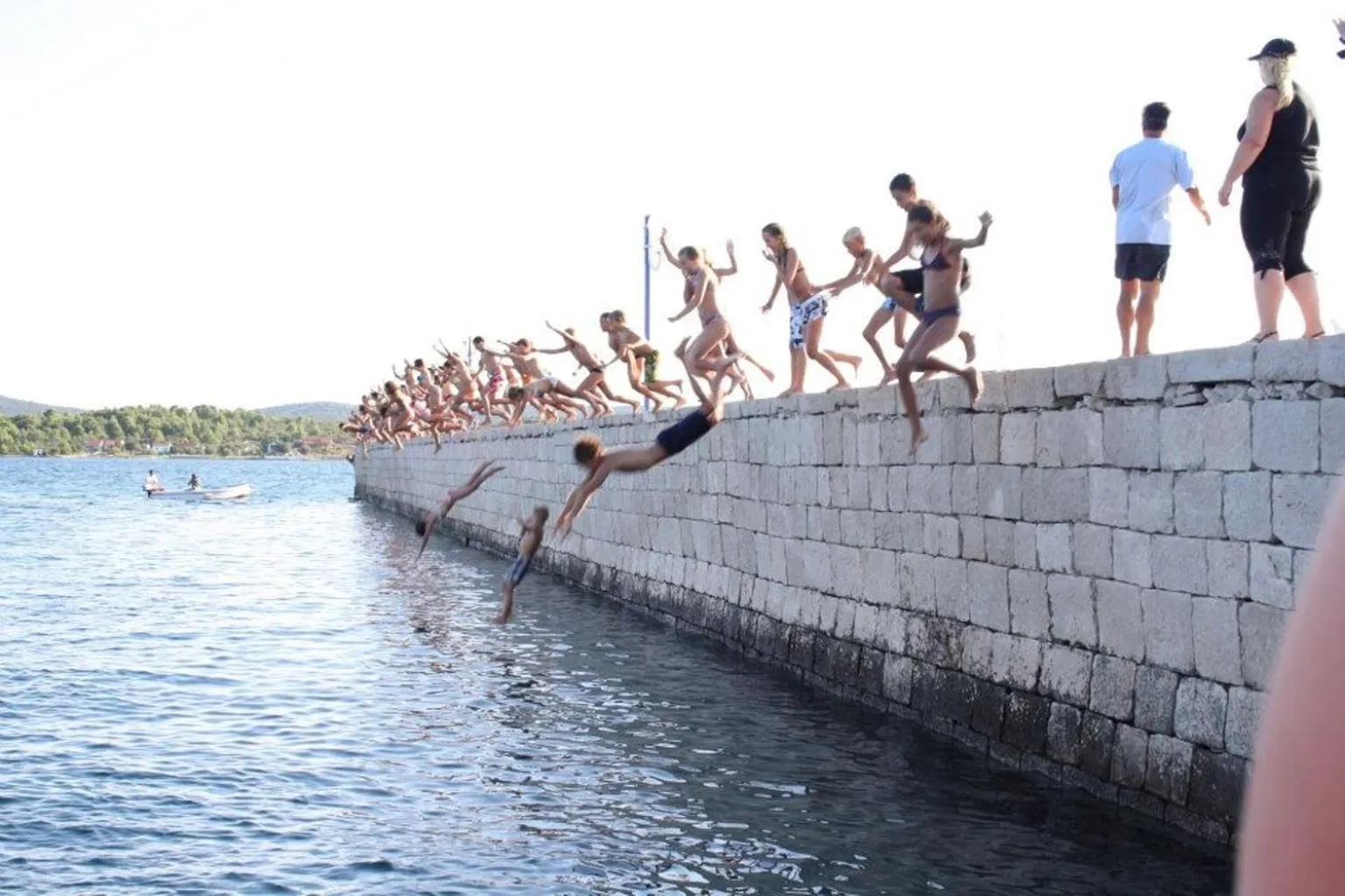 Entertainment in Apartments and pansion M&R