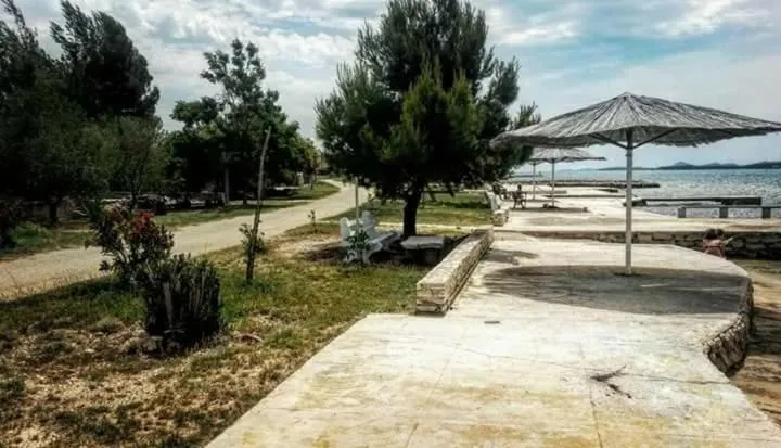 Beach in Apartments and pansion M&R