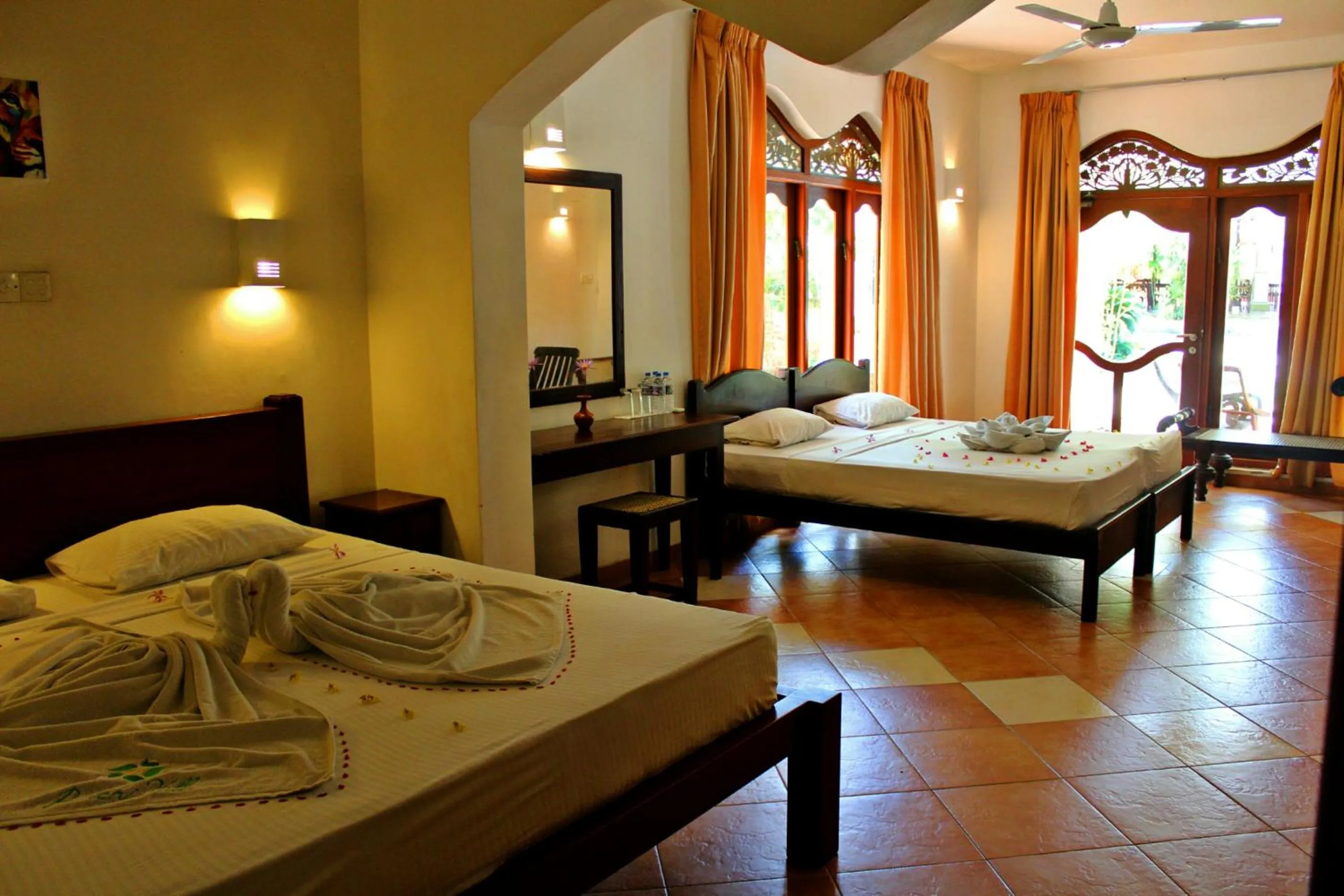 Photo of the whole room, Bed in Sandali Walauwa