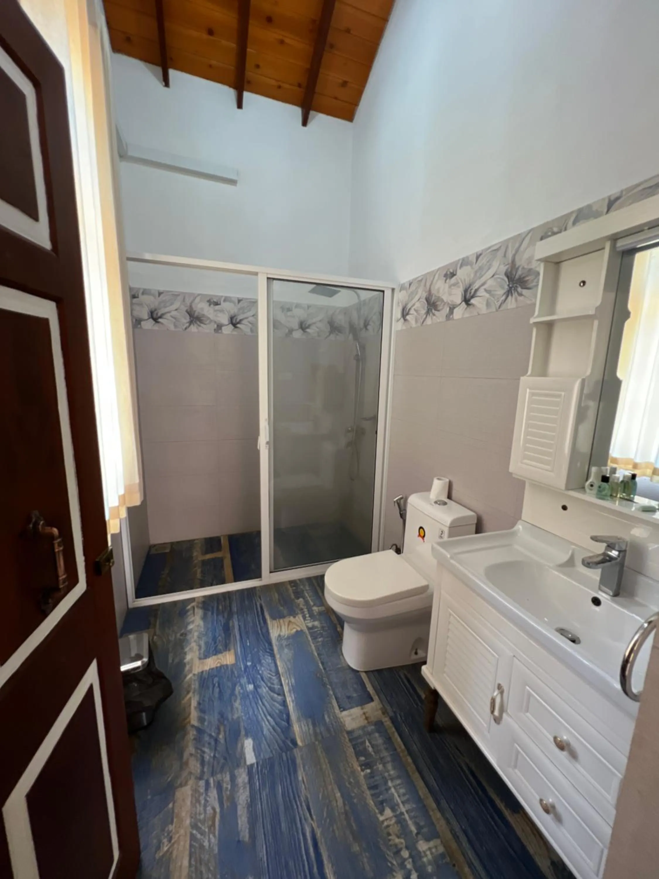 Toilet in Sandali Walauwa