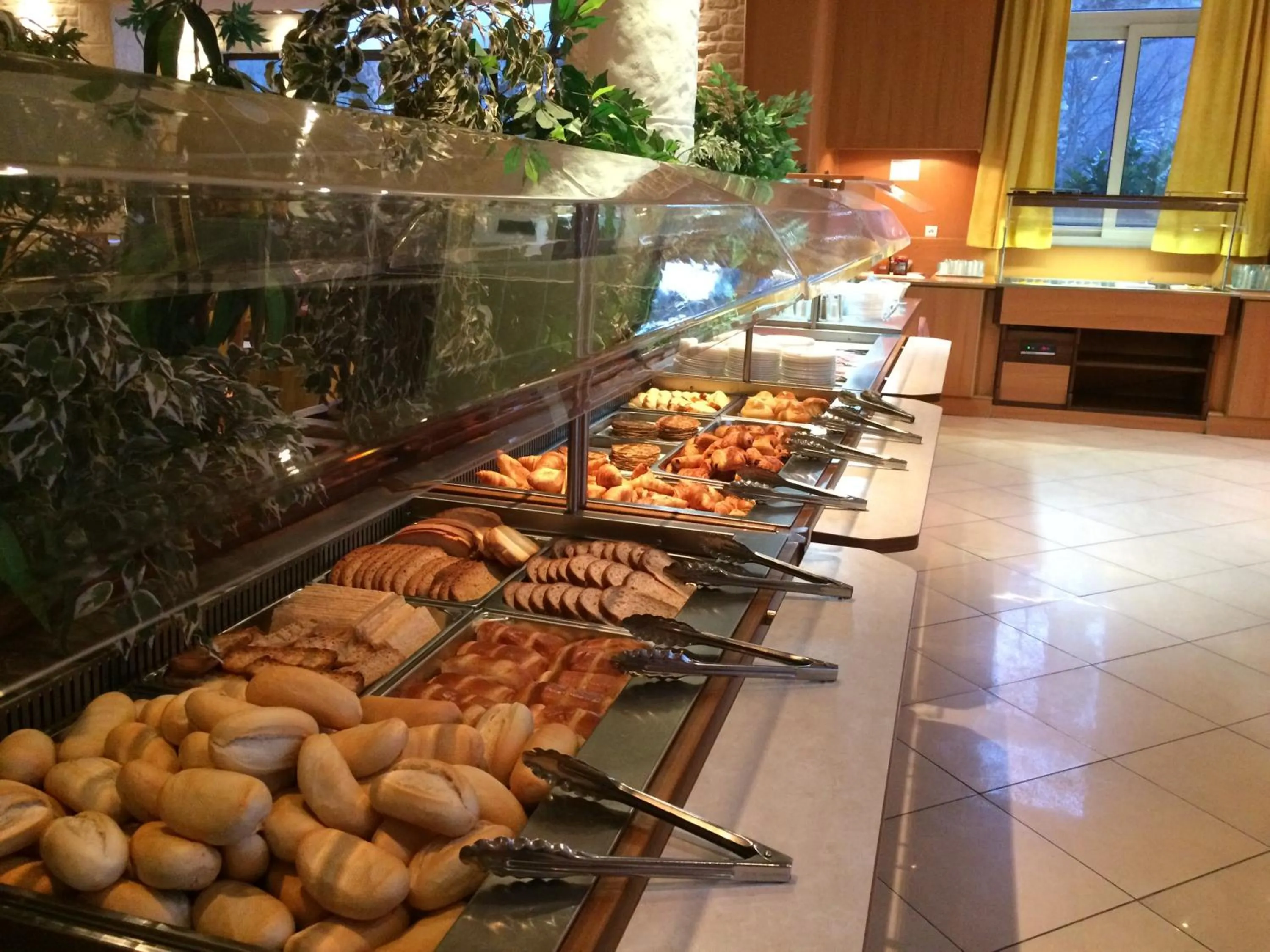 Breakfast in Hôtellerie Notre Dame de Lumières