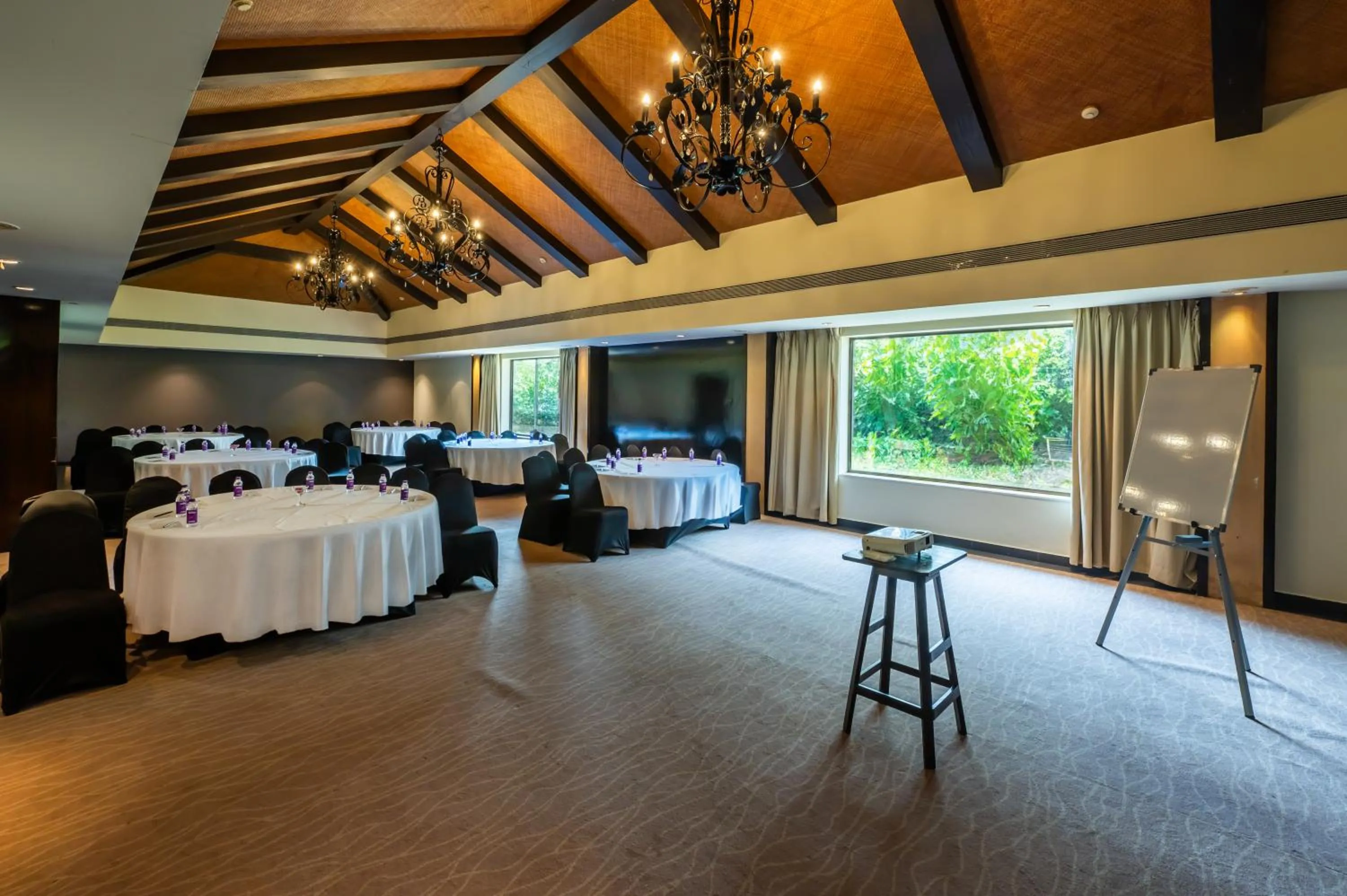 Business facilities in O Hotel Goa, Candolim Beach