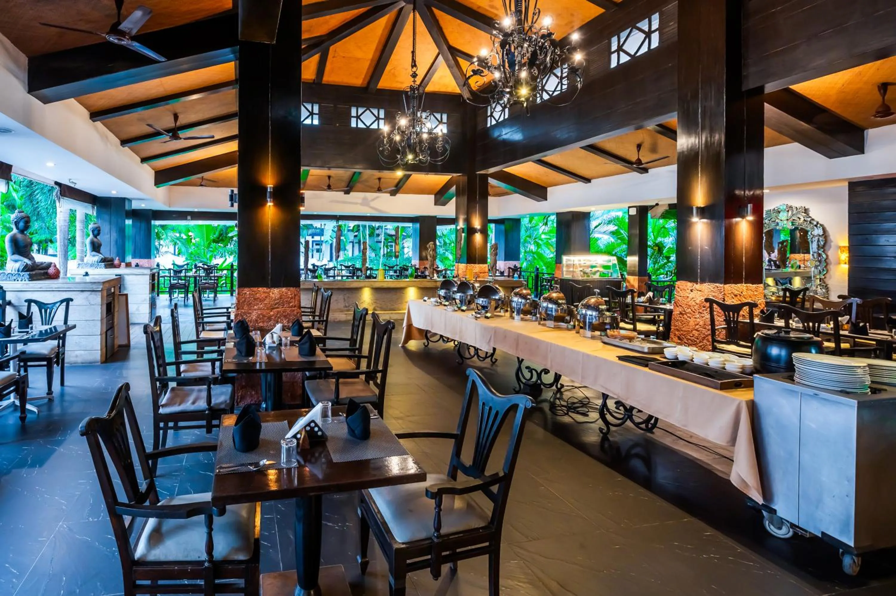 Restaurant/places to eat in O Hotel Goa, Candolim Beach