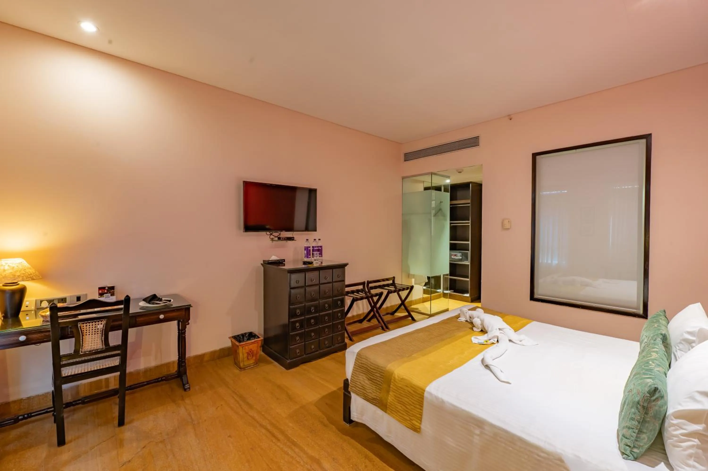 Bed in O Hotel Goa, Candolim Beach