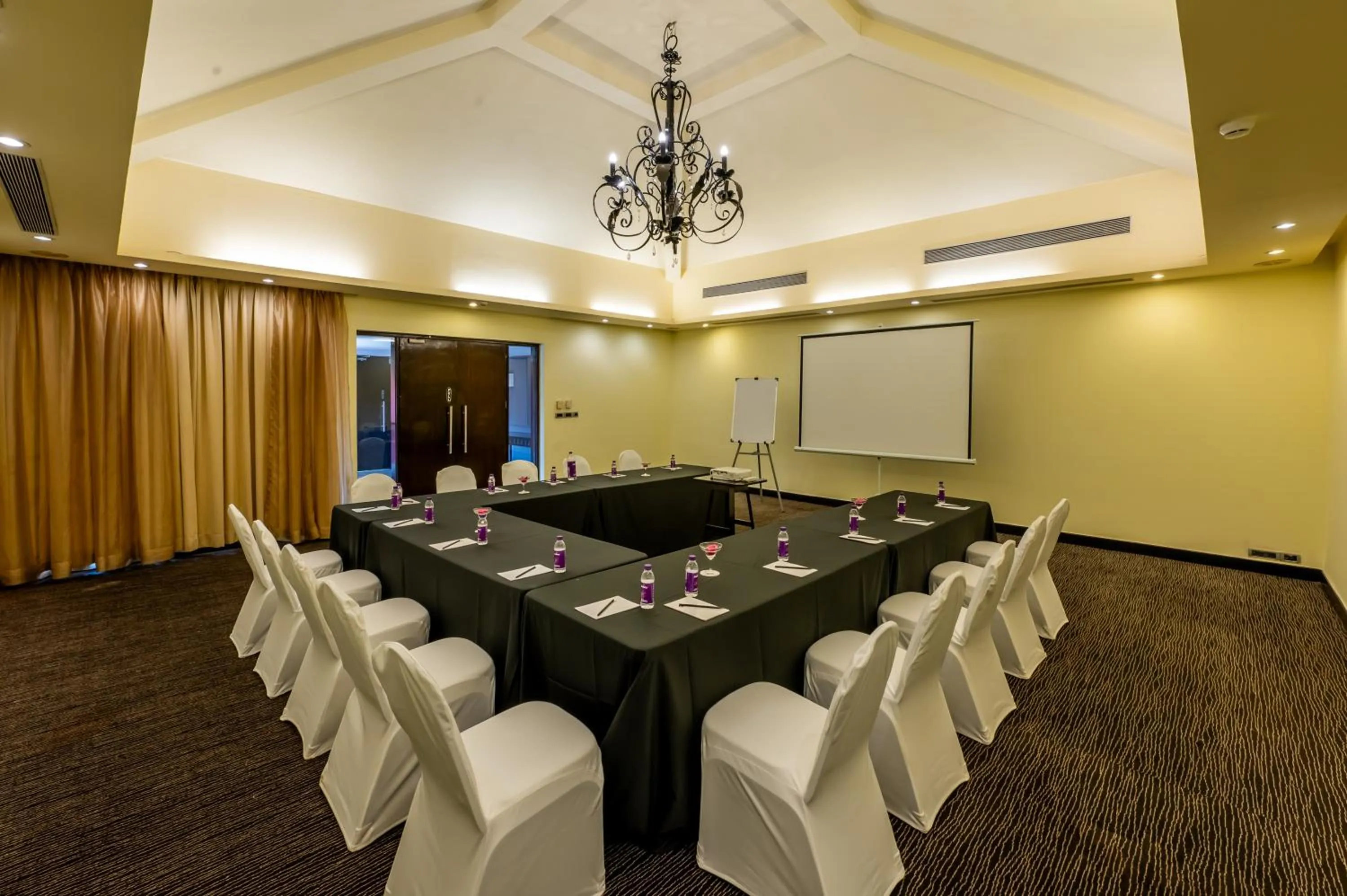 Meeting/conference room in O Hotel Goa, Candolim Beach