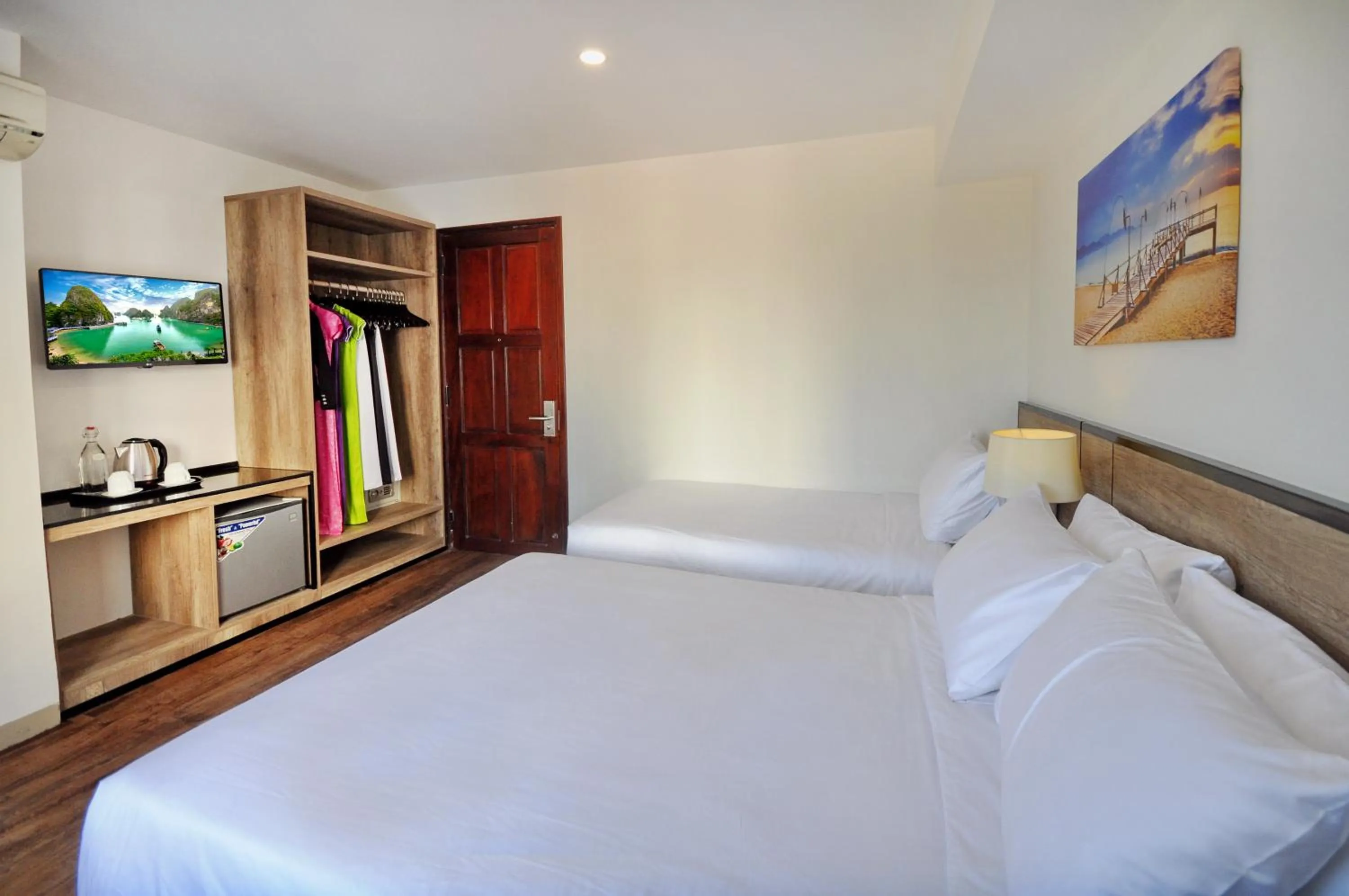 Bed in Golden Lotus Hotel