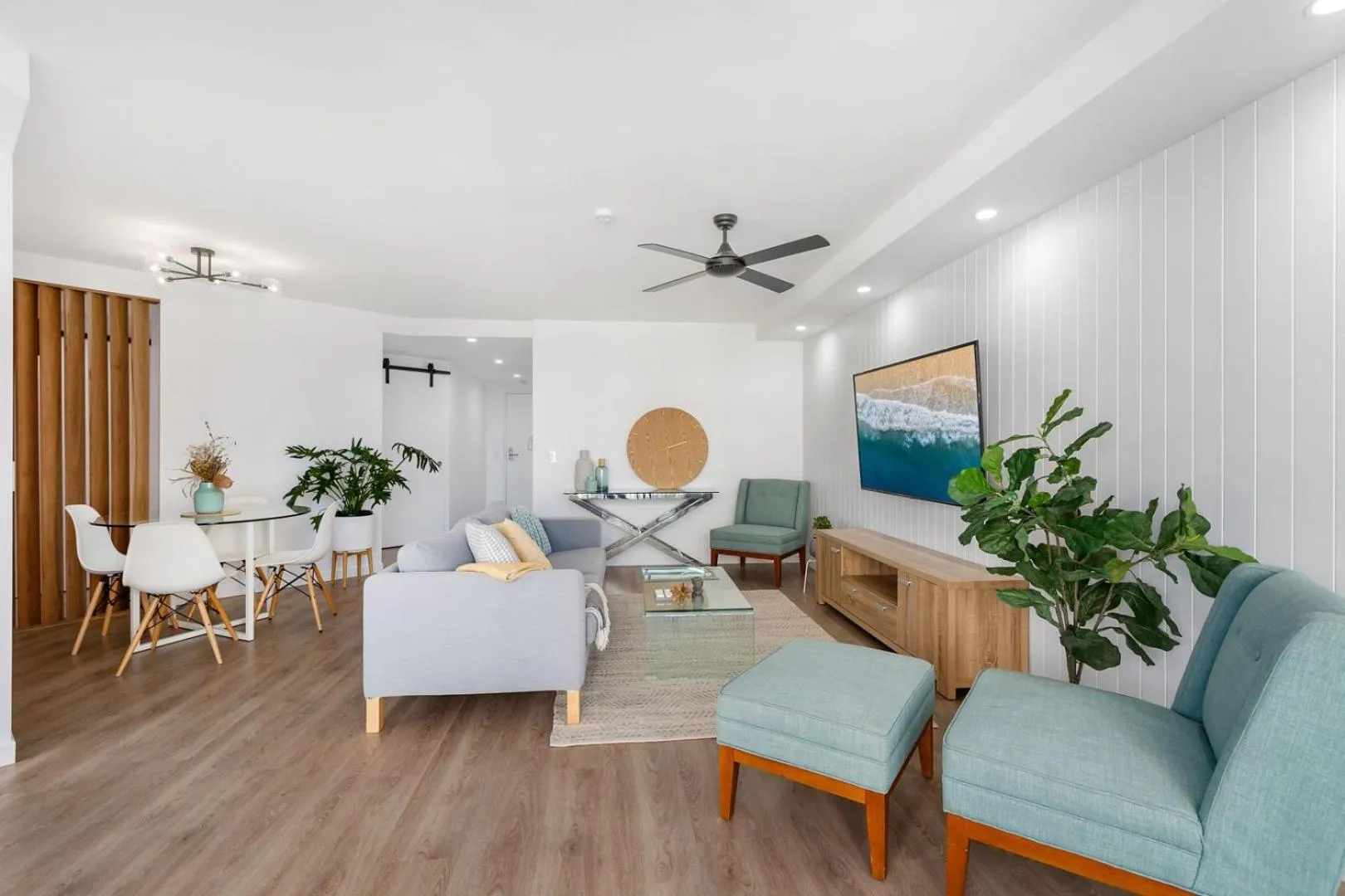 TV and multimedia in Horizons Holiday Apartments - OFFICIAL