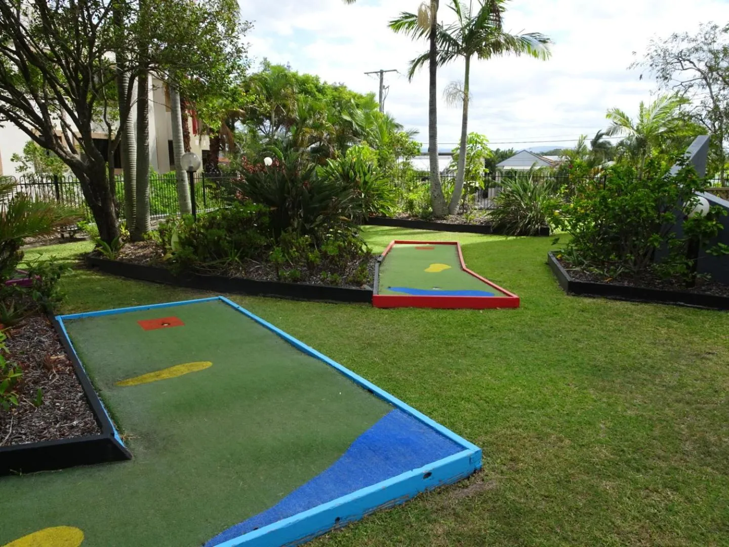 Minigolf in Horizons Holiday Apartments - OFFICIAL