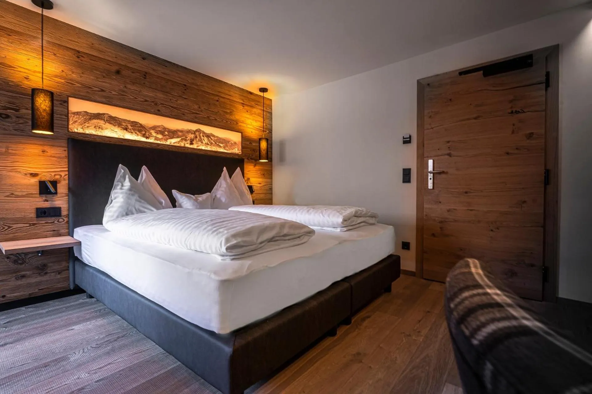 Photo of the whole room, Bed in DAS Hintersee