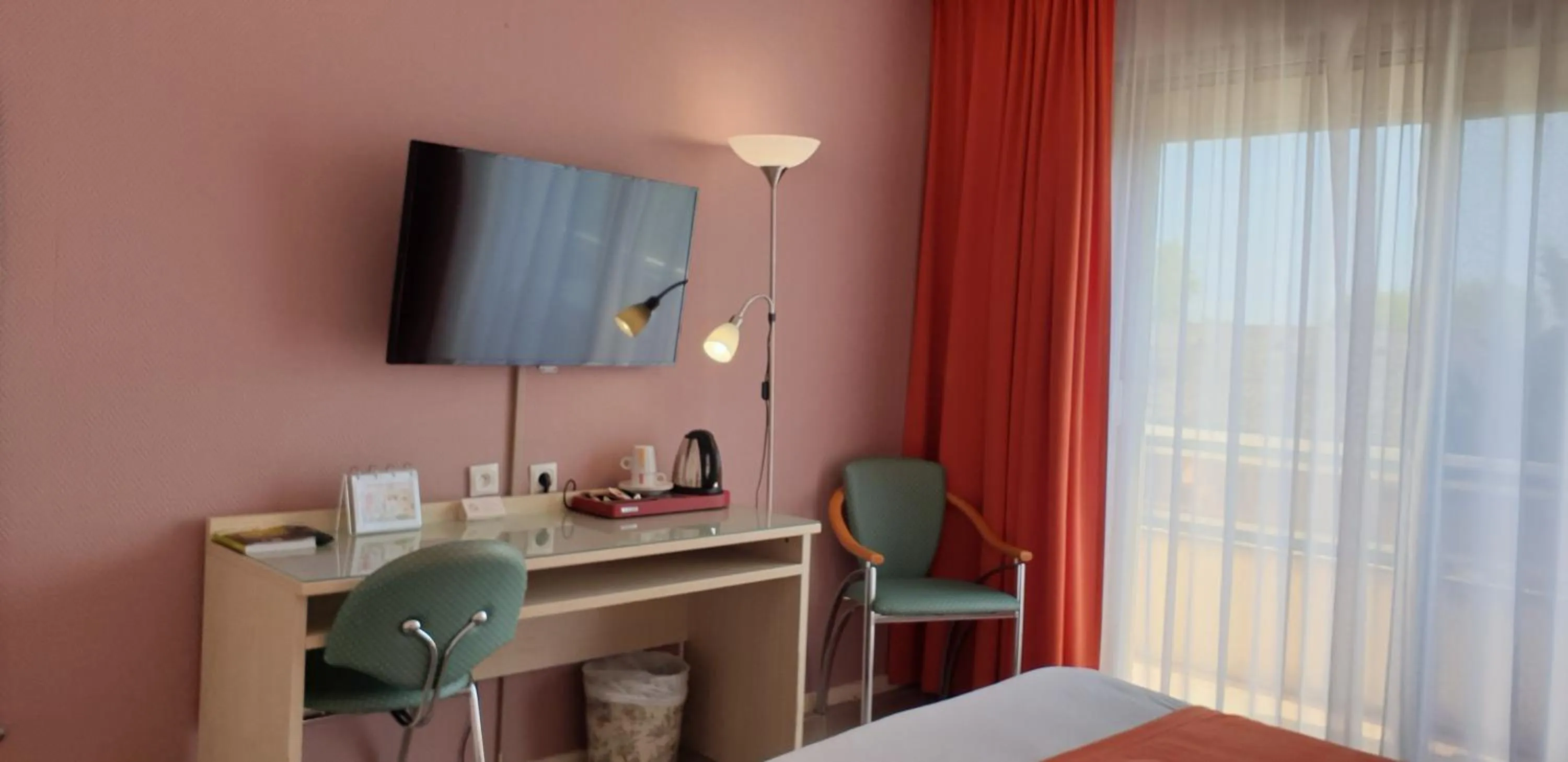 Logis Hôtel & Restaurant Le Fleurance