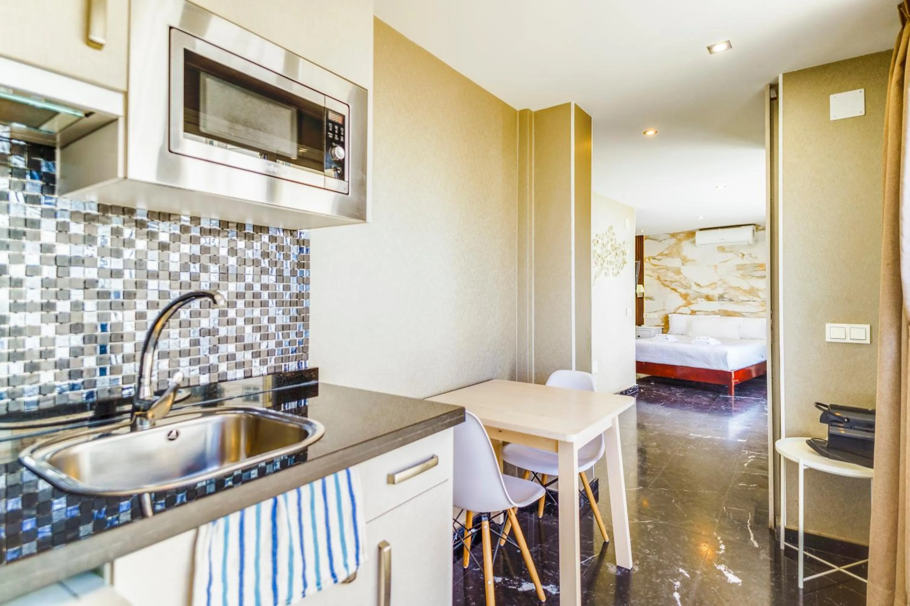 Kitchen or kitchenette in Costa Marbella Star Light