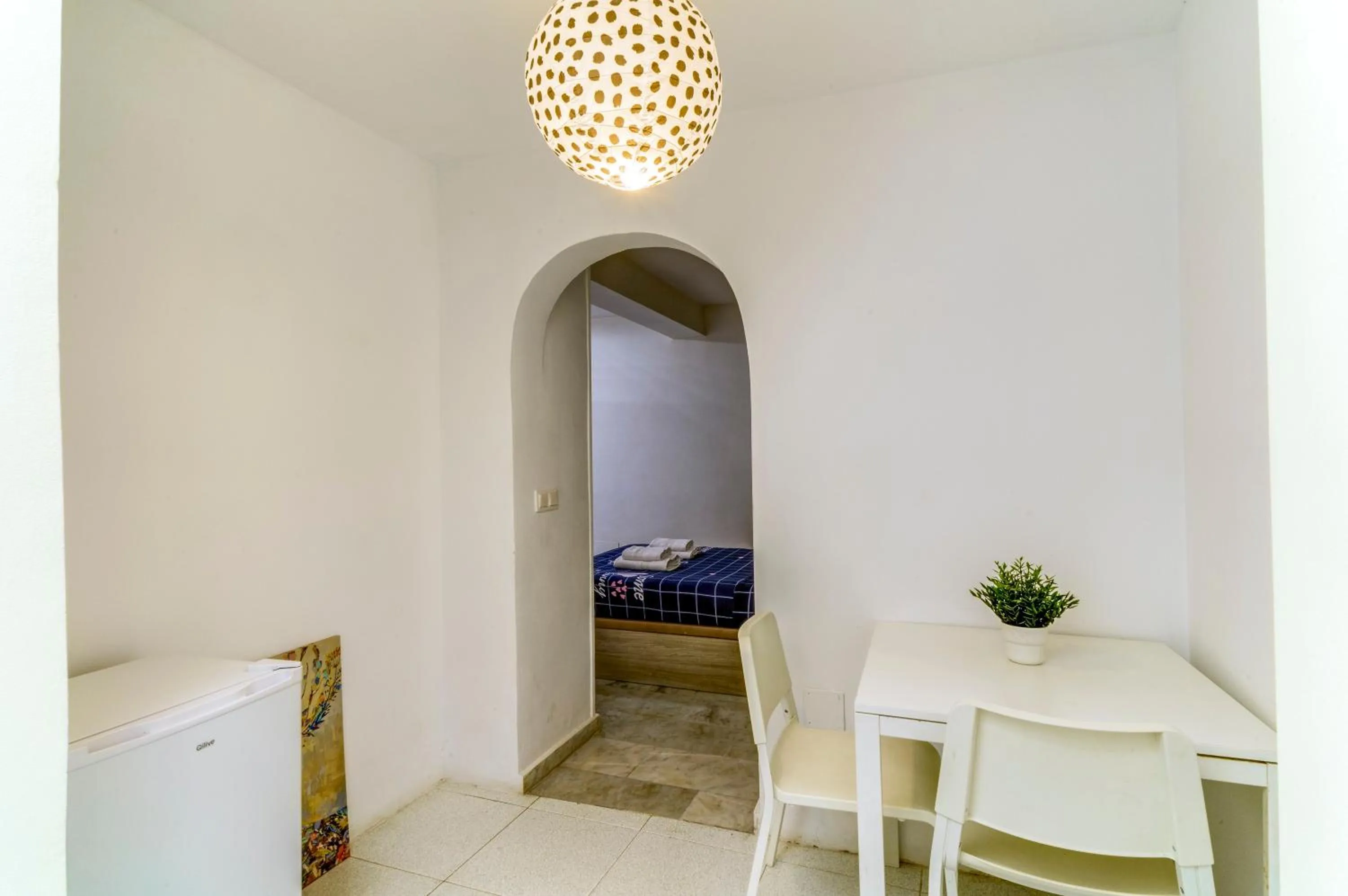 Dining area, Bed in Costa Marbella Star Light