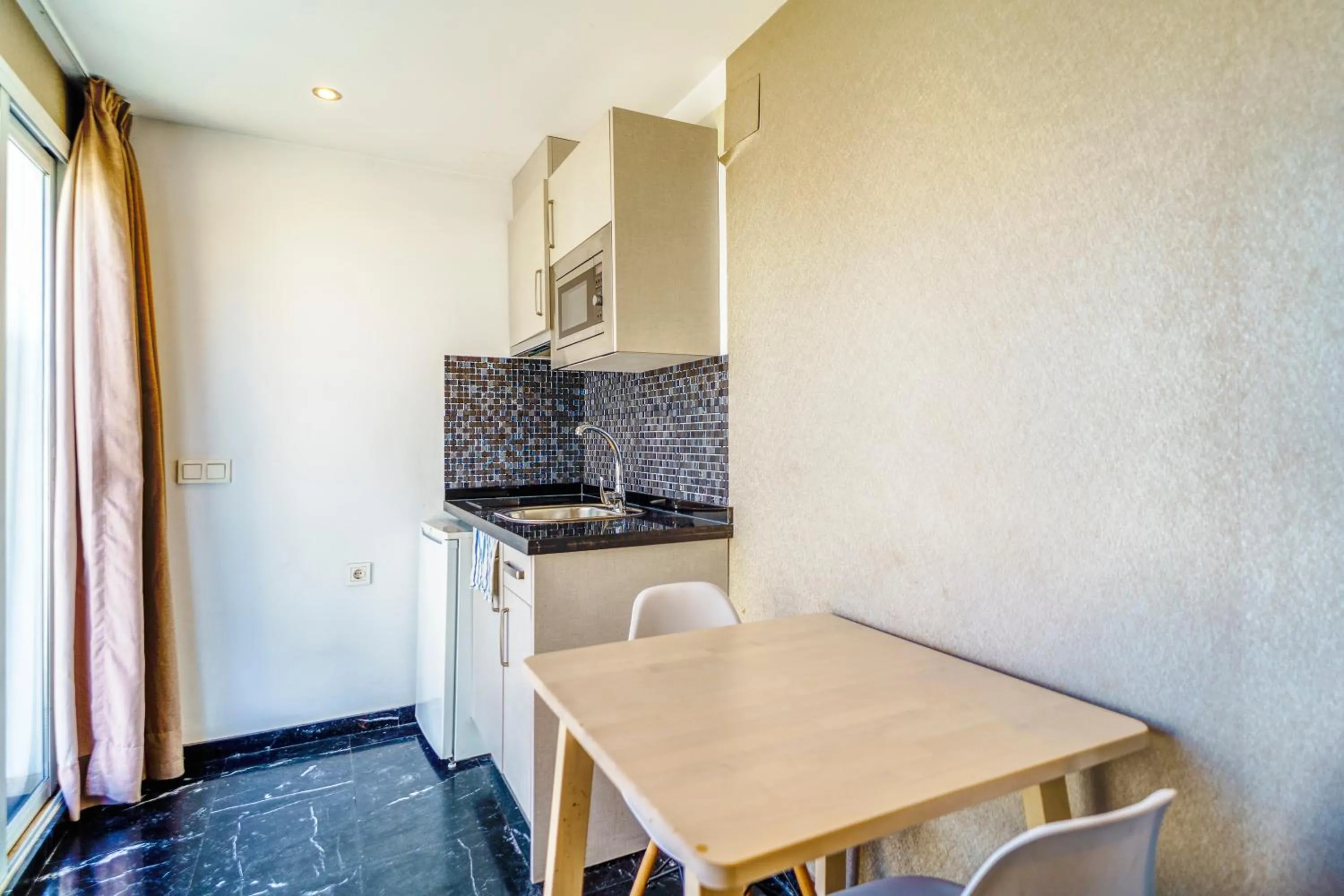 Kitchen or kitchenette in Costa Marbella Star Light