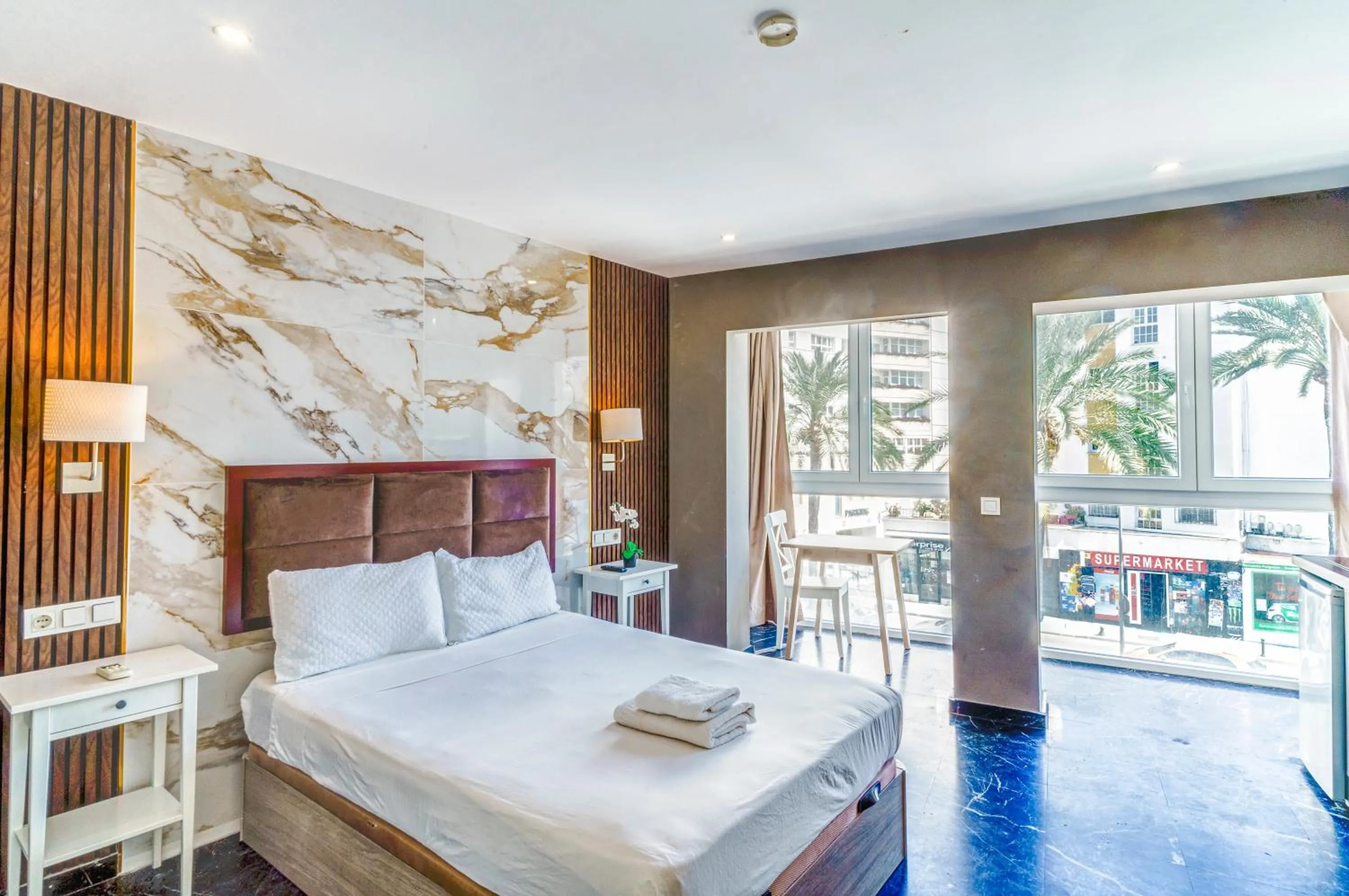 Bed in Costa Marbella Star Light