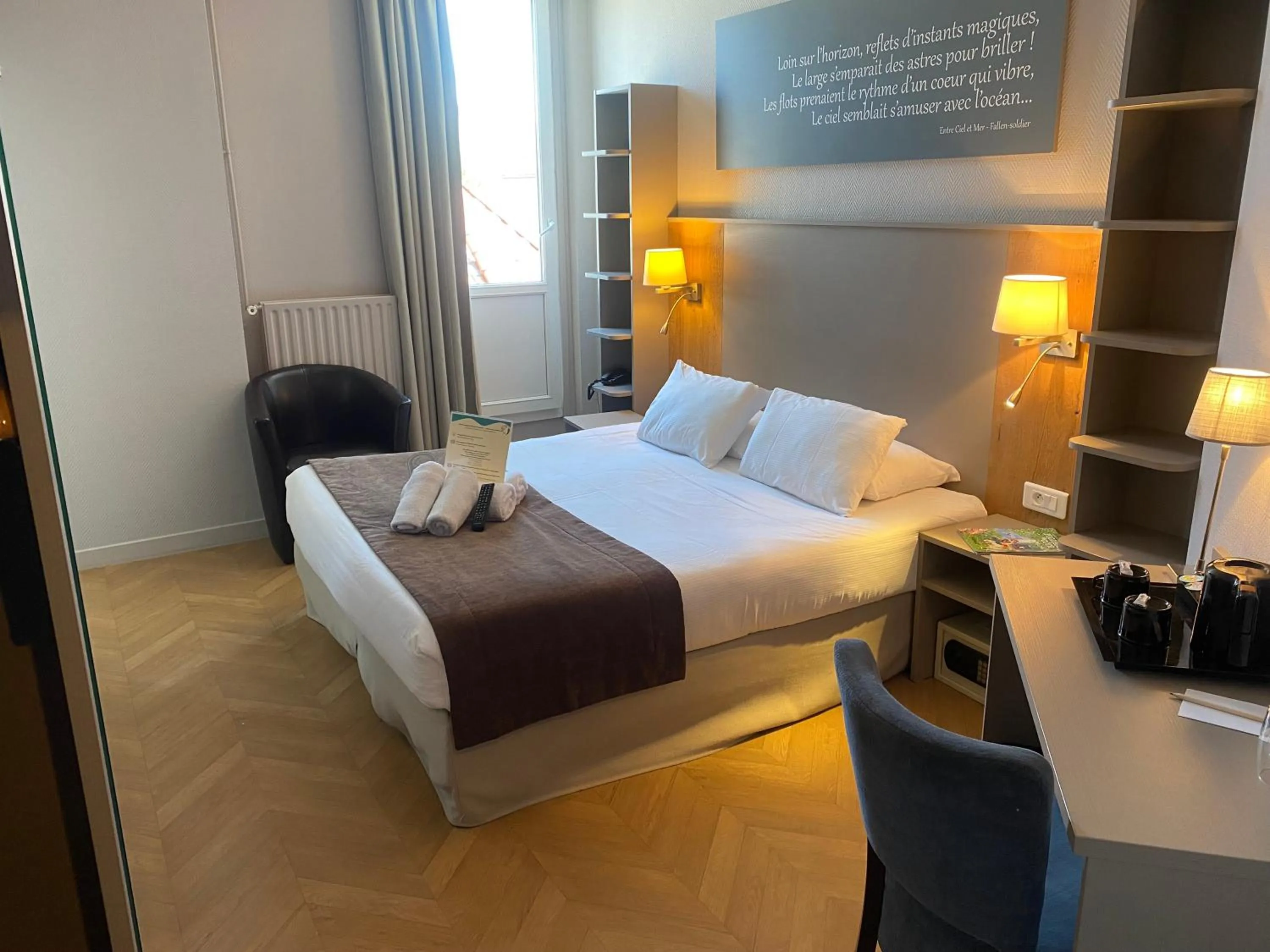 Bedroom, Bed in Hôtel Villa Des 2 Caps