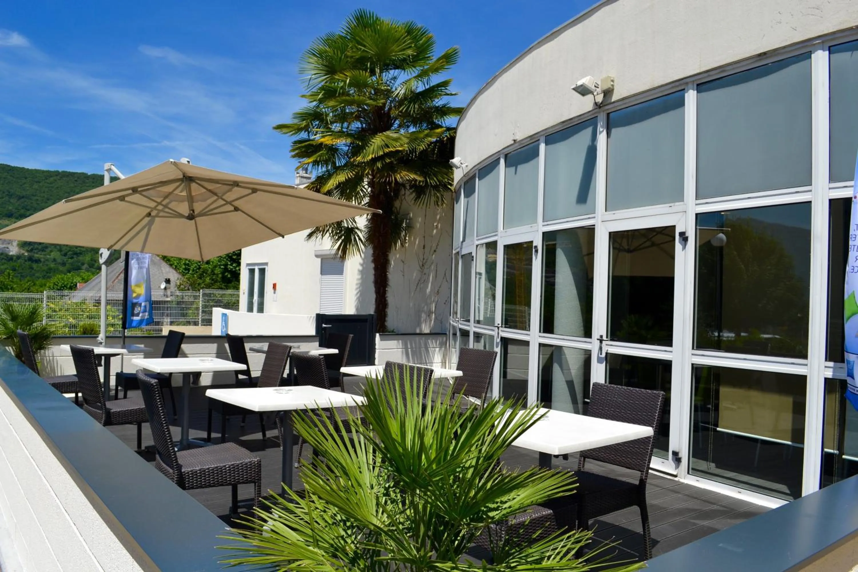 Restaurant/places to eat in Hotel ibis budget Aix Les Bains - Grésy