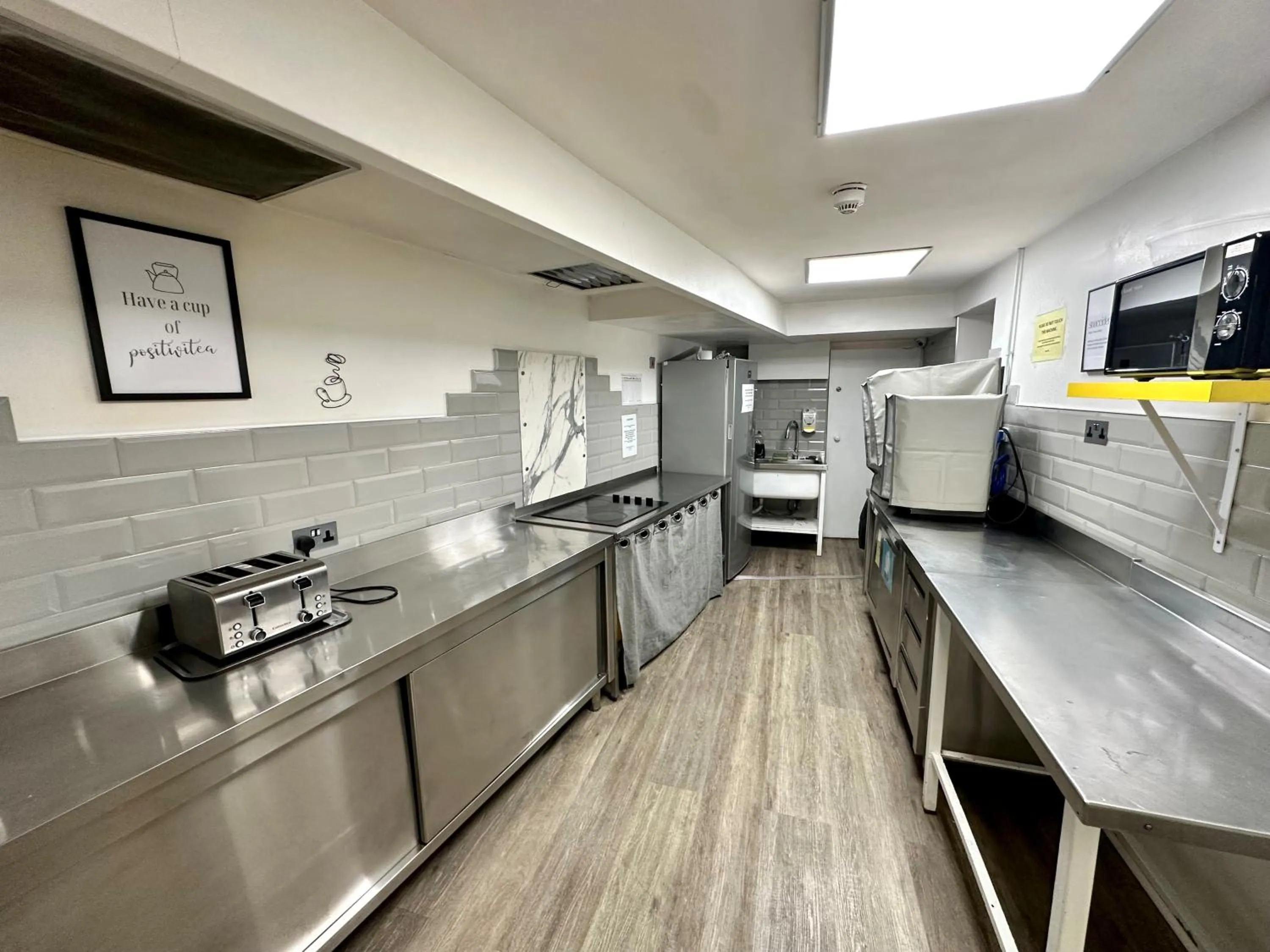 Communal kitchen in Smart Hyde Park View