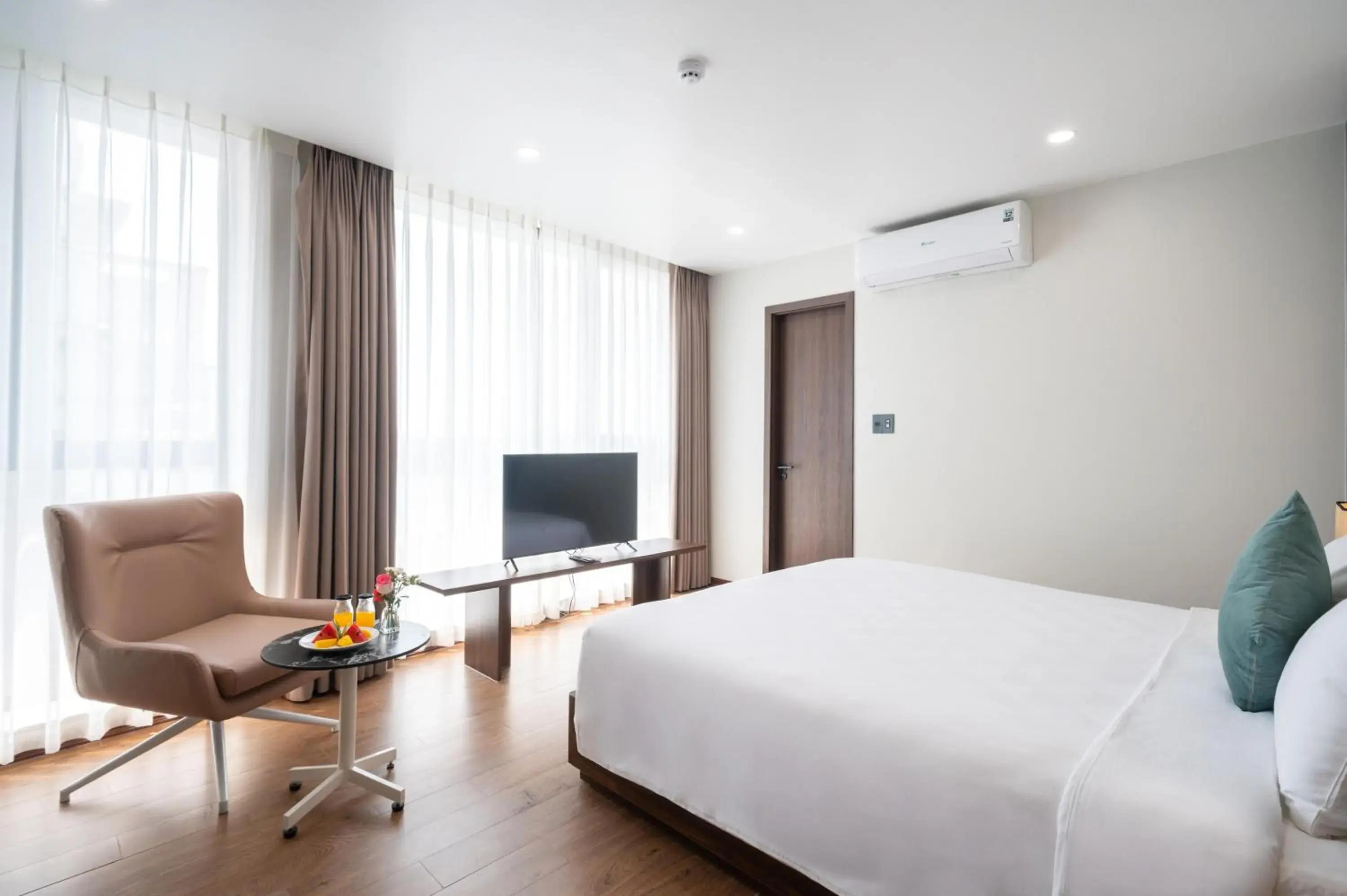 Deluxe Suite in Eden Hue Hotel Deluxe Suite in Eden Hue Hotel