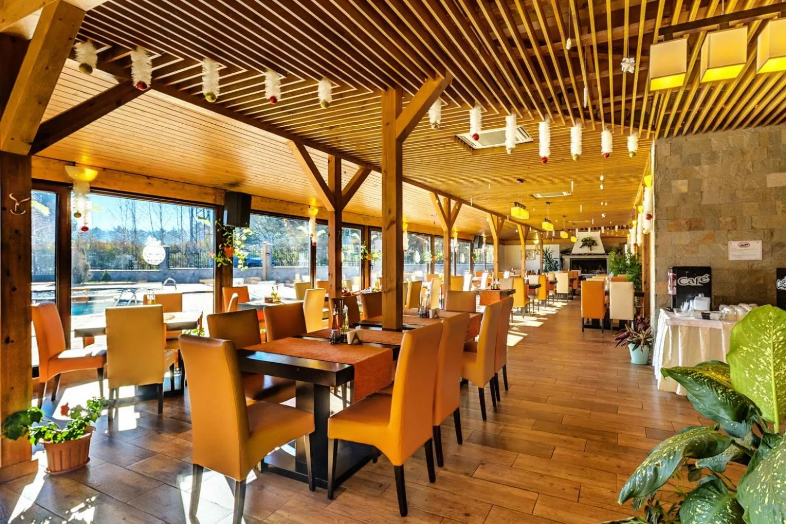 Restaurant/places to eat in The Balkan Jewel Resort, Trademark Collection by Wyndham