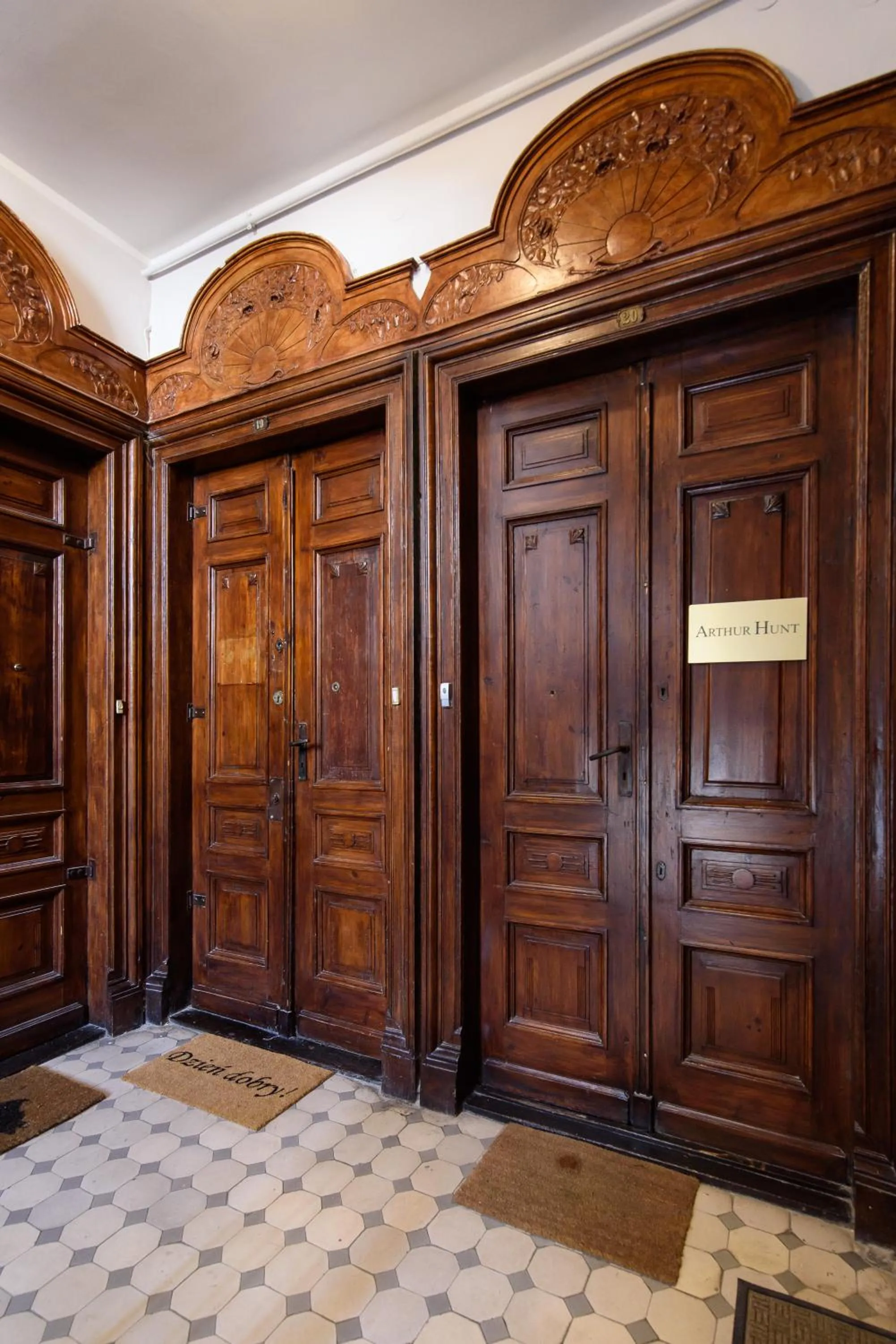 Constitution Square Rooms