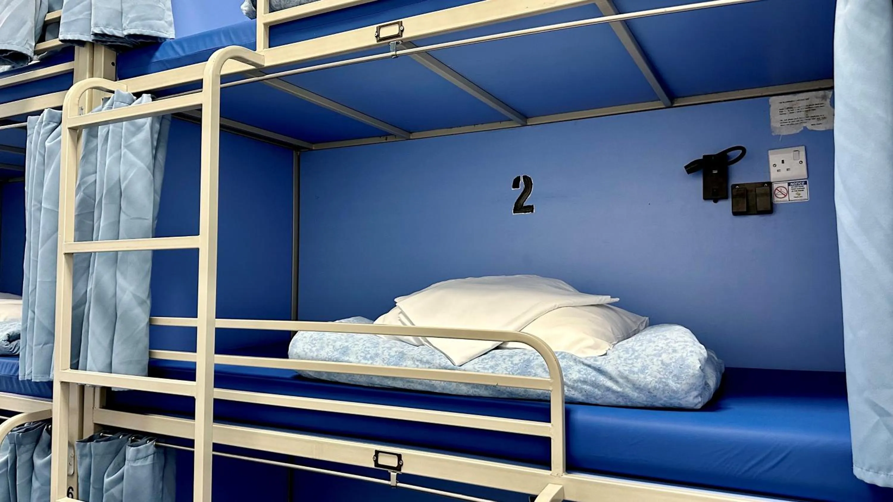 Bed in Smart Hyde Park Inn