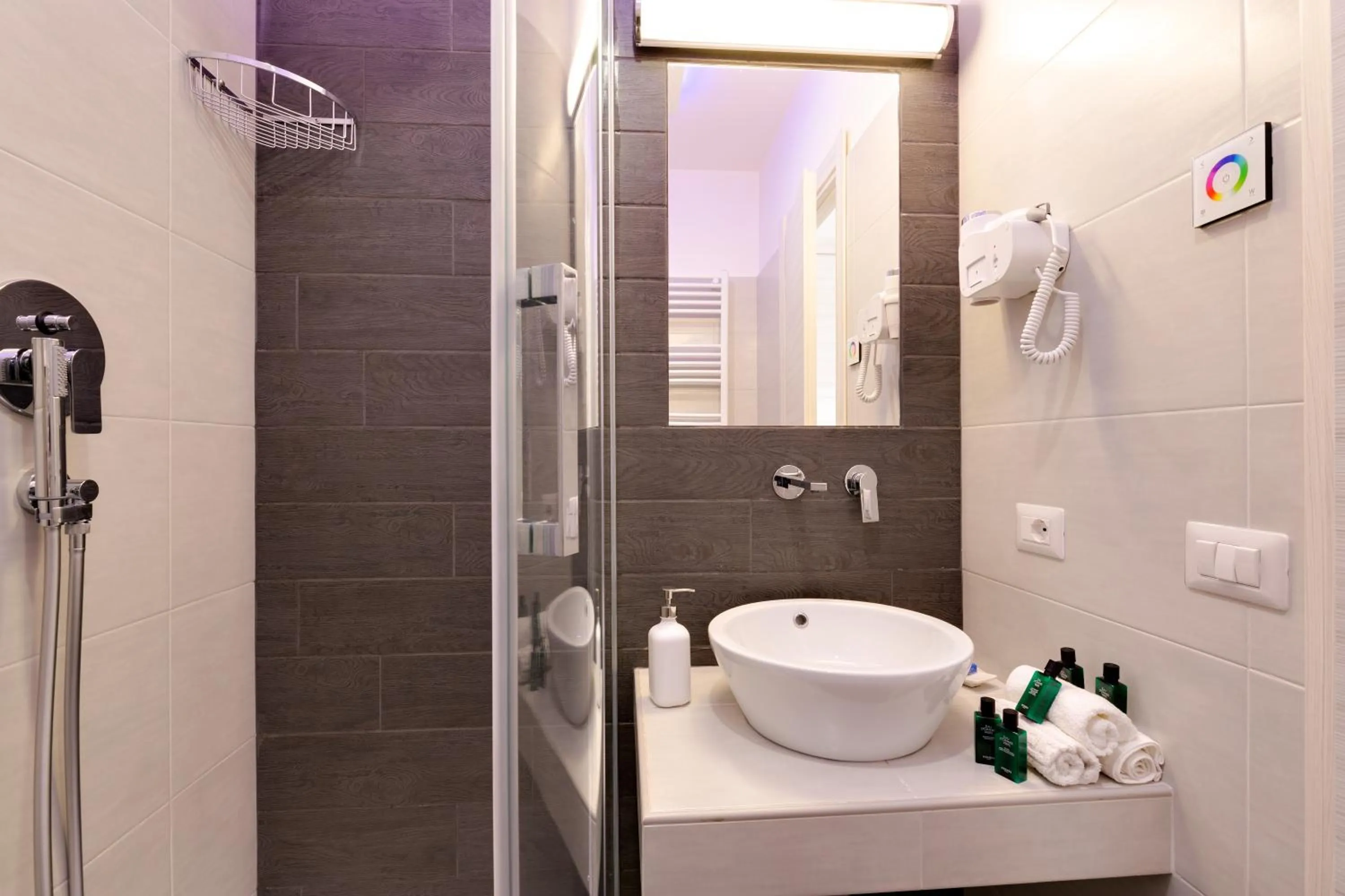 Bathroom in Dolce Luxury Rooms