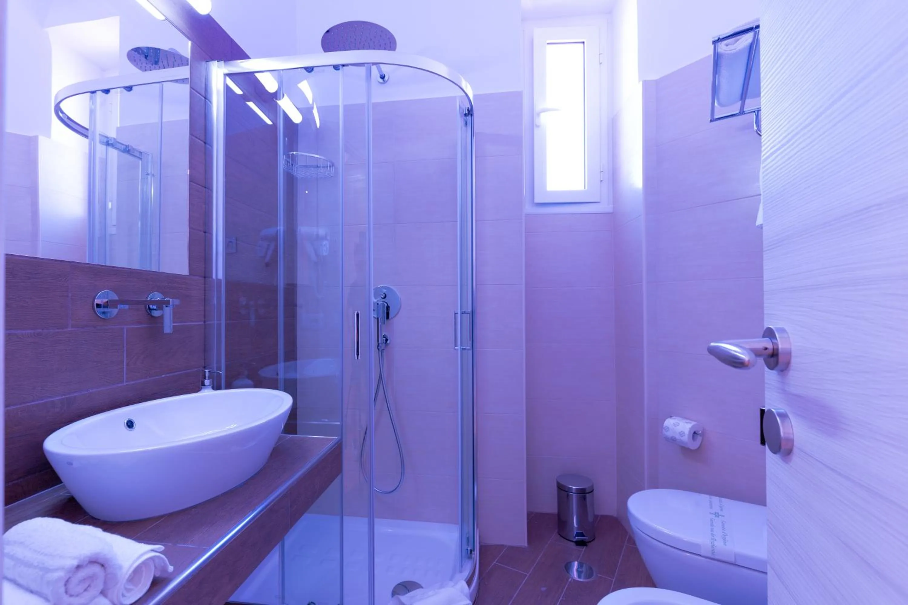 Bathroom in Dolce Luxury Rooms