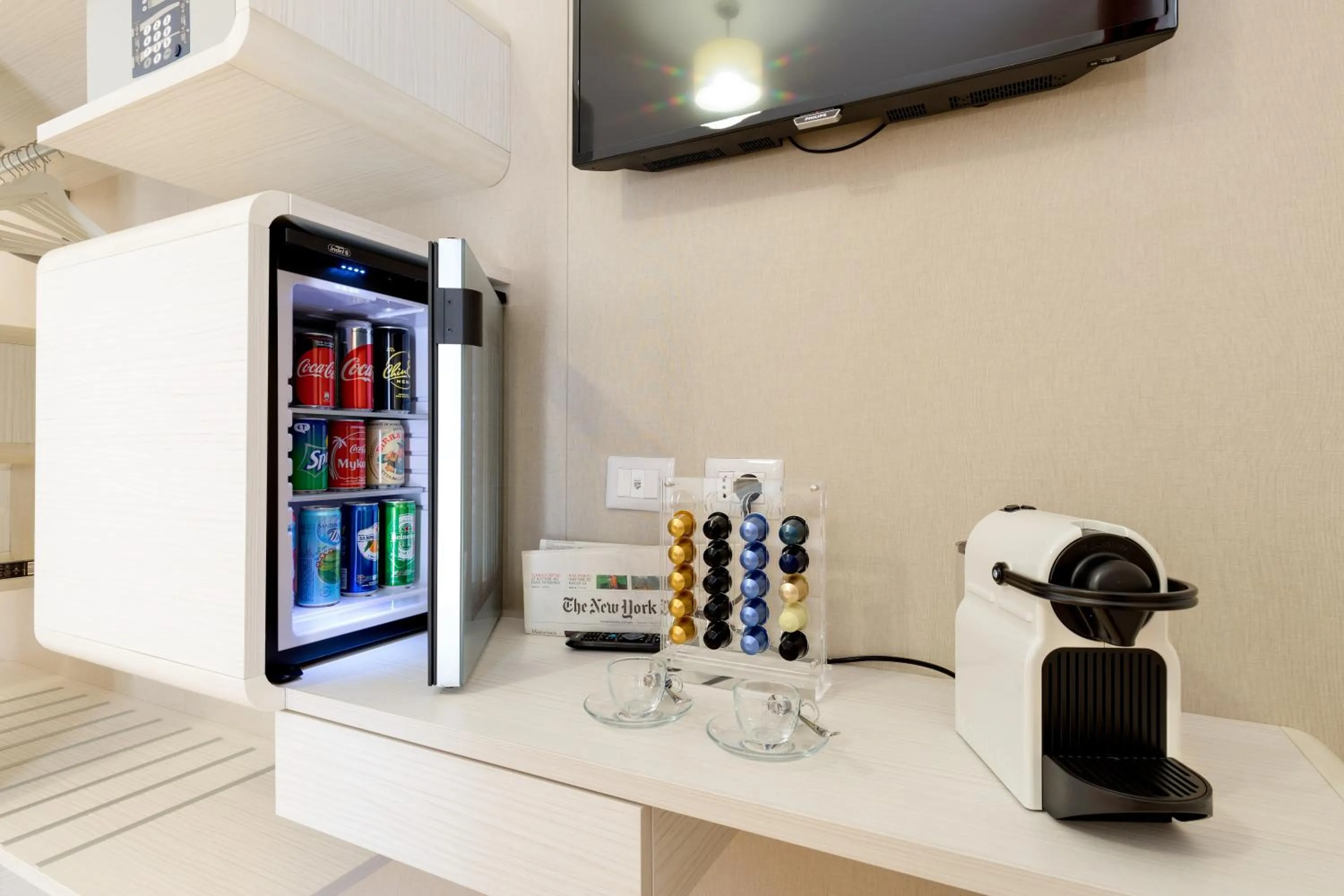 Coffee/tea facilities in Dolce Luxury Rooms