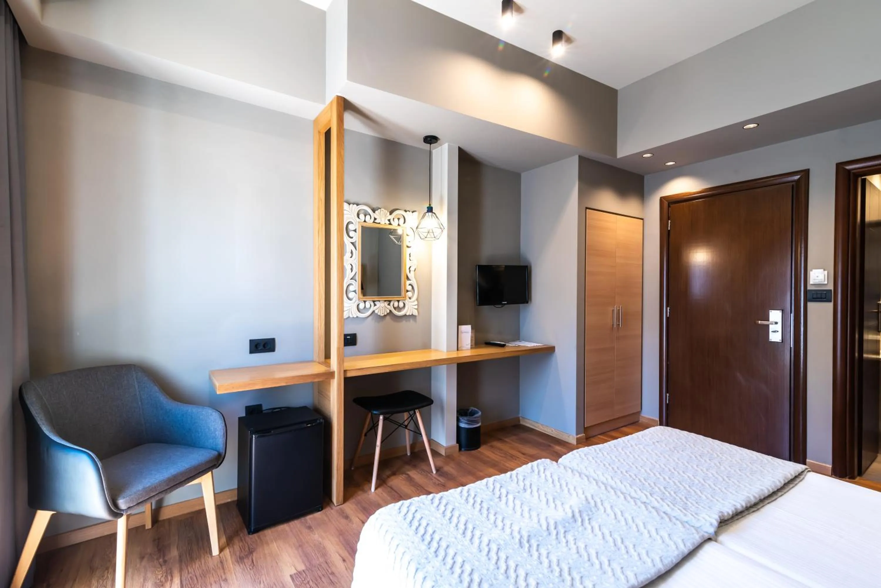 Bed in Agamemnon Hotel