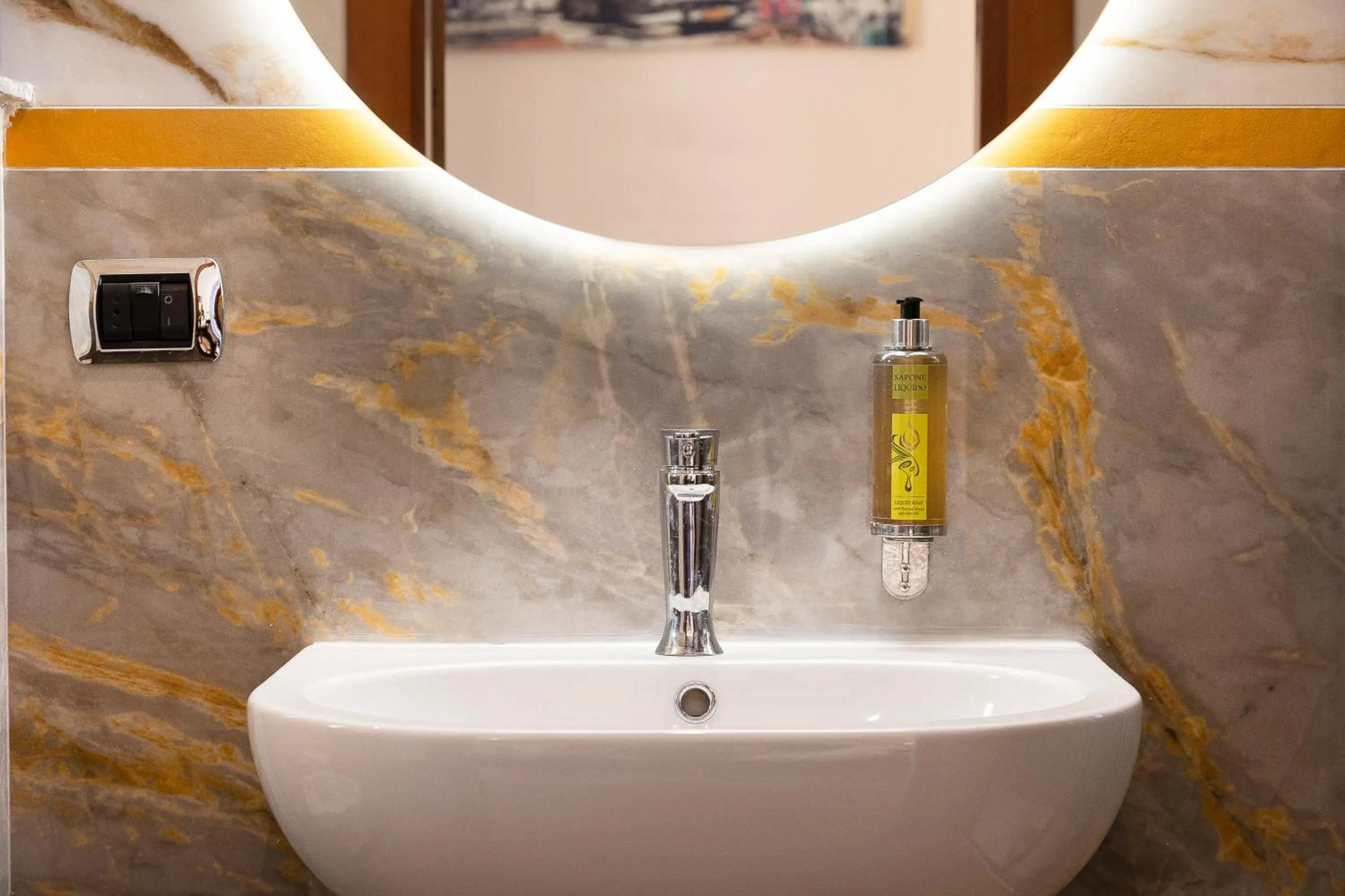 Bathroom in Rome To Stay