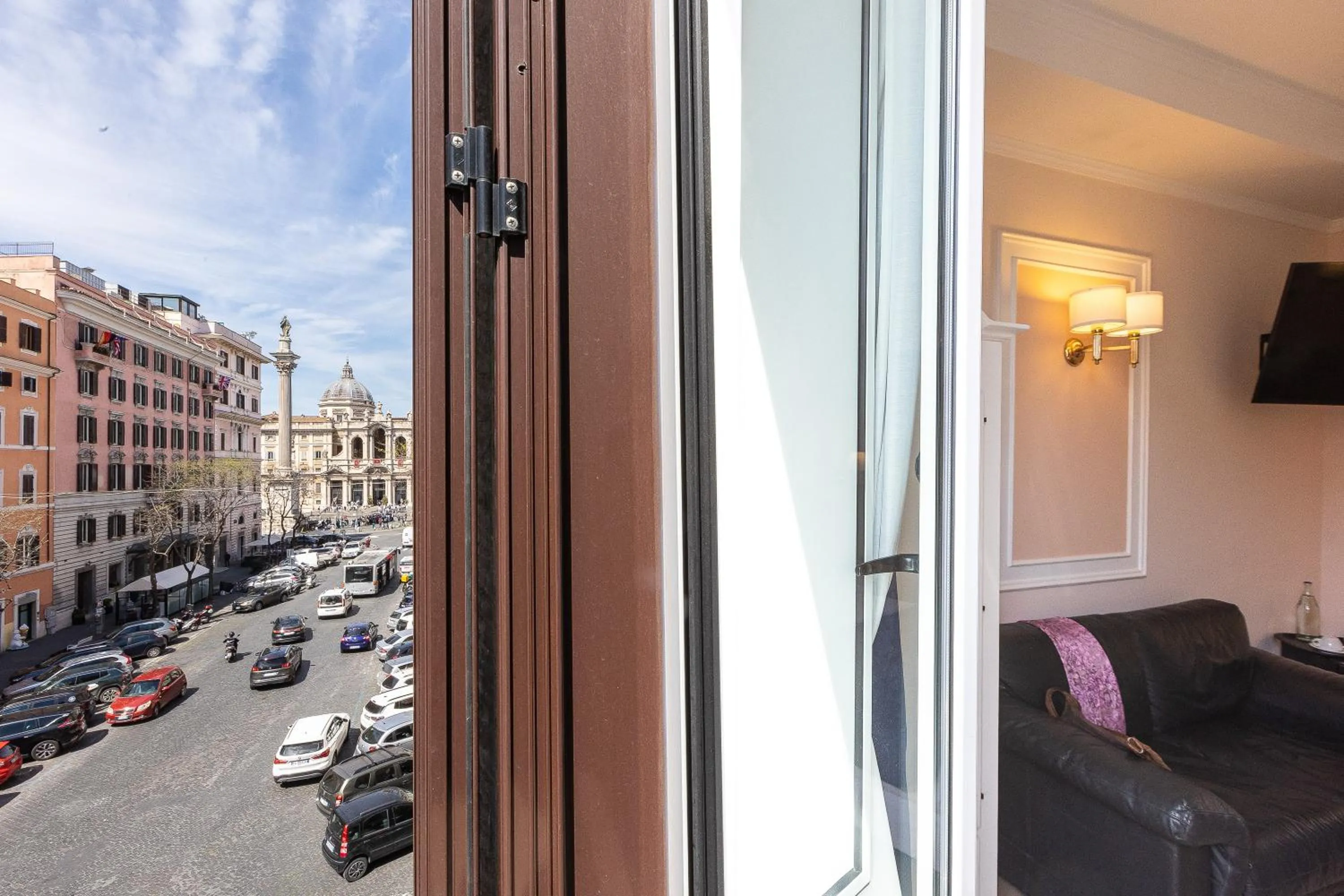 City view in Rome To Stay