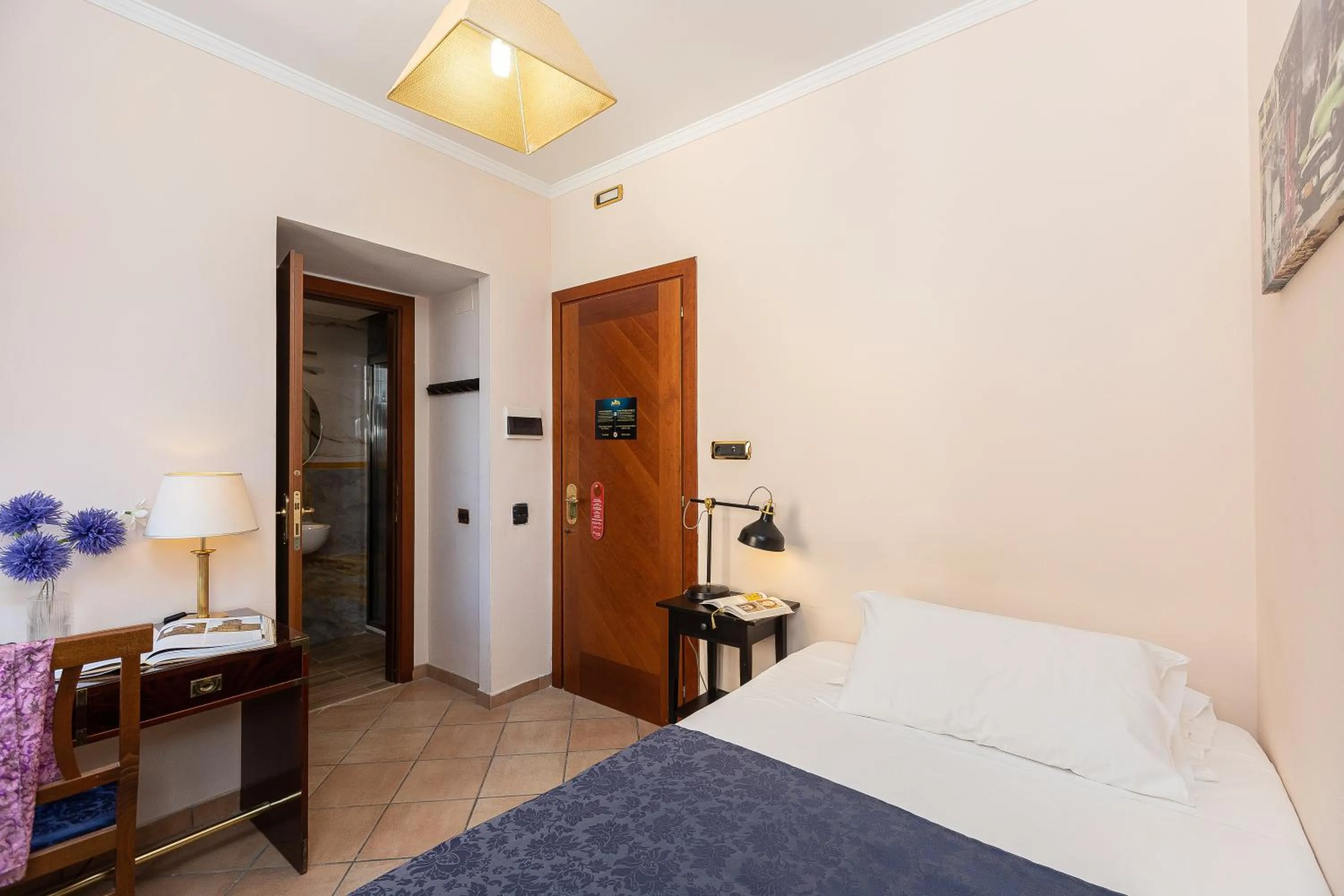 Bedroom, Bed in Rome To Stay