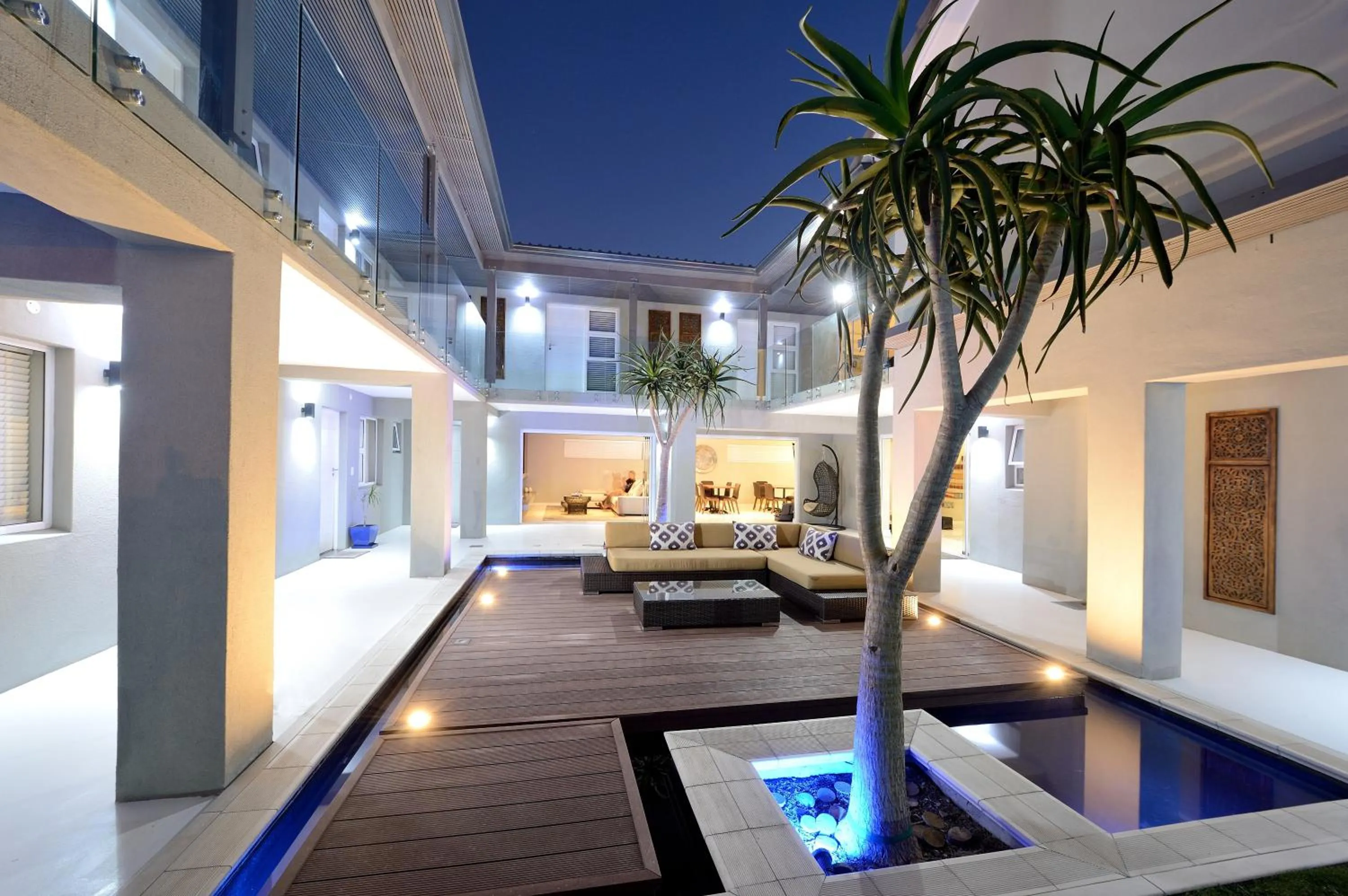 BBQ facilities in Grand Blue D