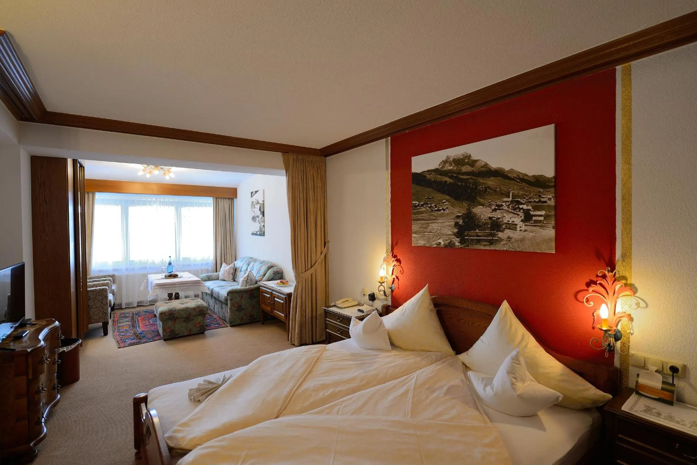 Bed in Hotel Jagdhaus Monzabon