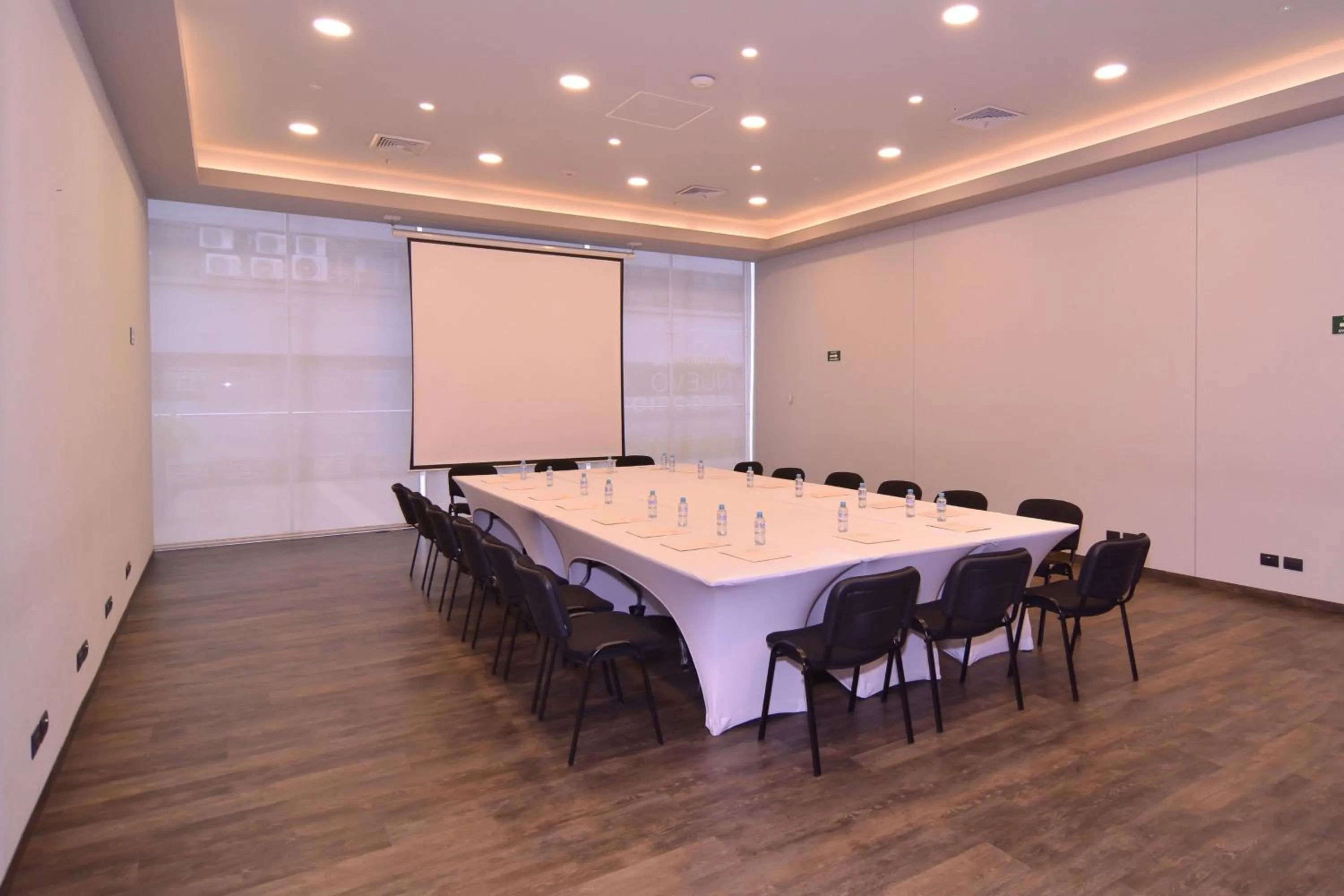 Meeting/conference room in City Express Plus by Marriott Medellín Colombia