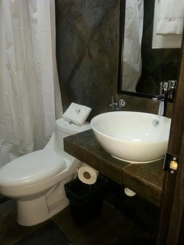 Bathroom in Hotel Nukuch Nah