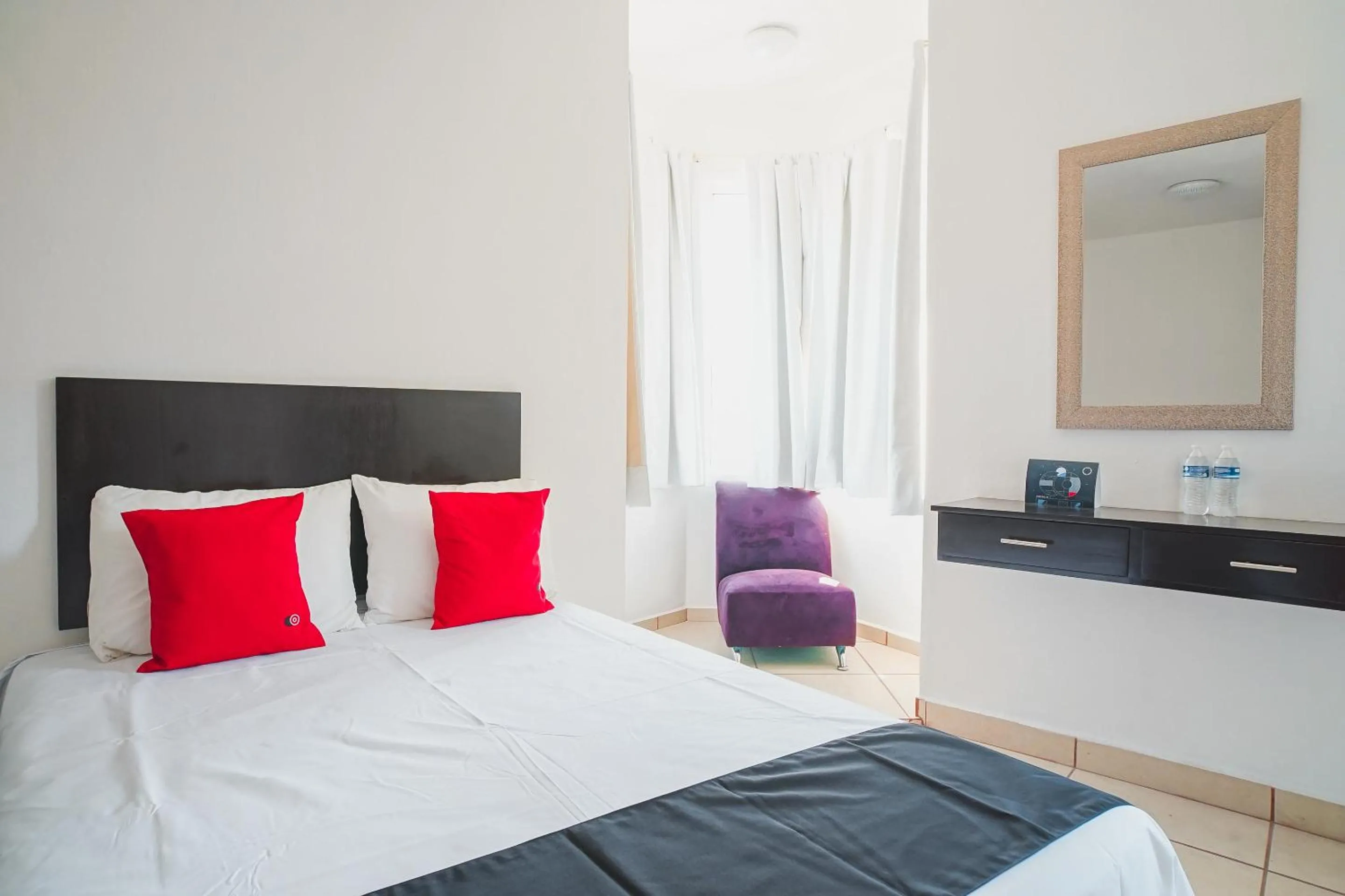 Bedroom, Bed in Hotel Nukuch Nah
