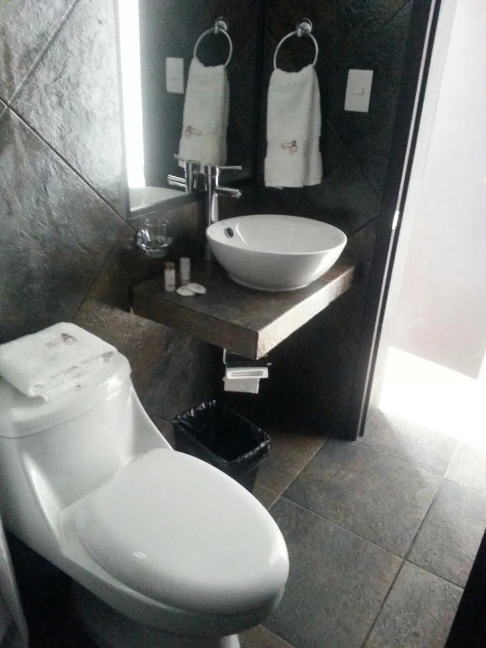 Bathroom in Hotel Nukuch Nah