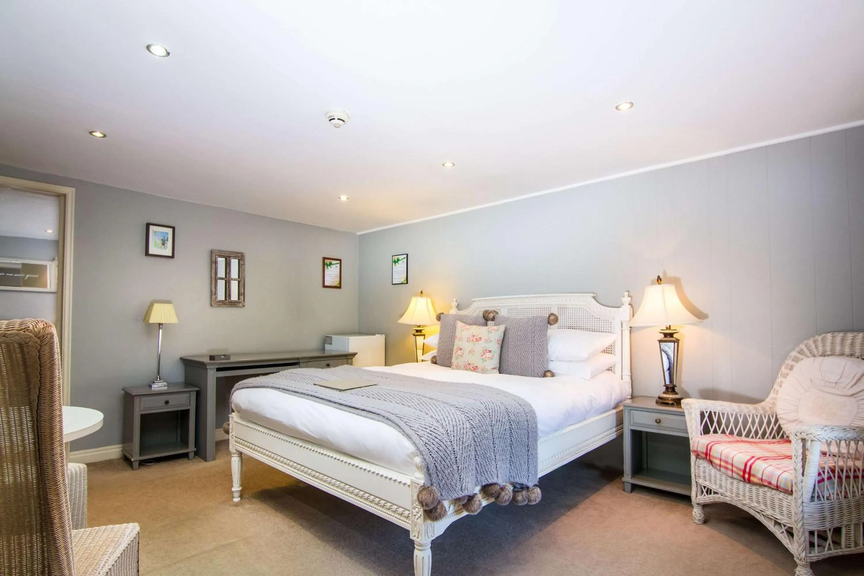 Photo of the whole room, Bed in Black Horse Inn