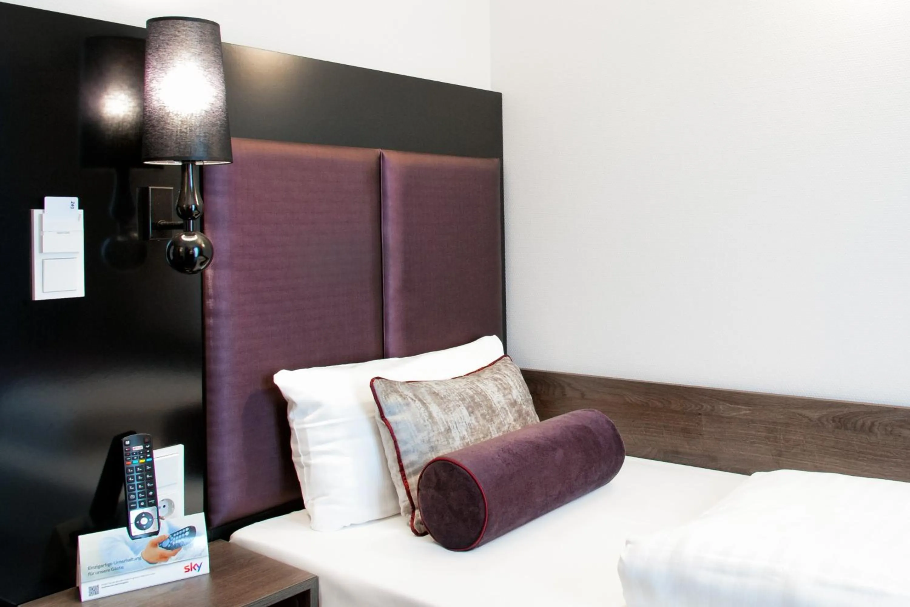 Photo of the whole room, Bed in Arena an der Friedberger Warte