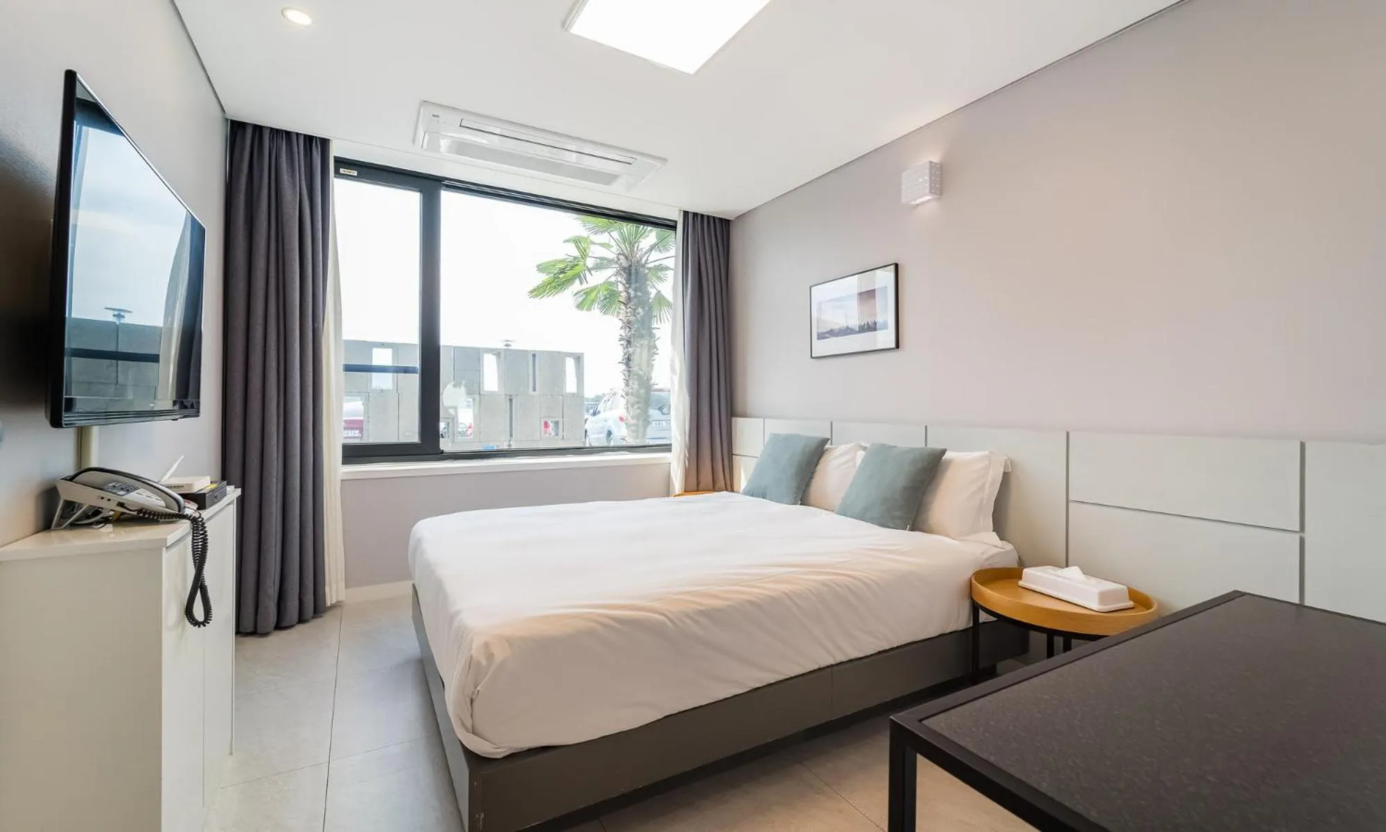 Bed in Arte Resort Spa & Pool Villa