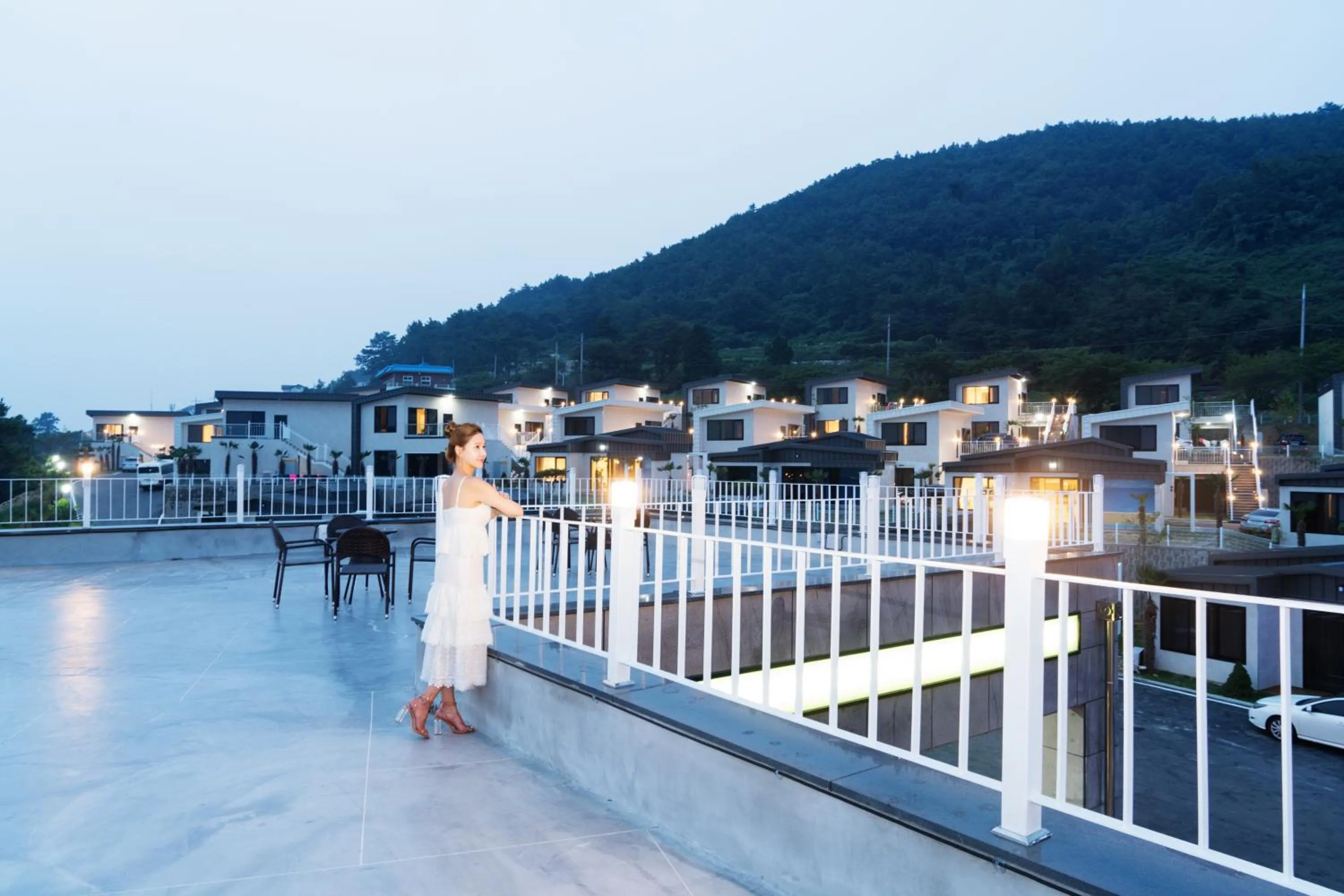 Communal lounge/ TV room in Arte Resort Spa & Pool Villa