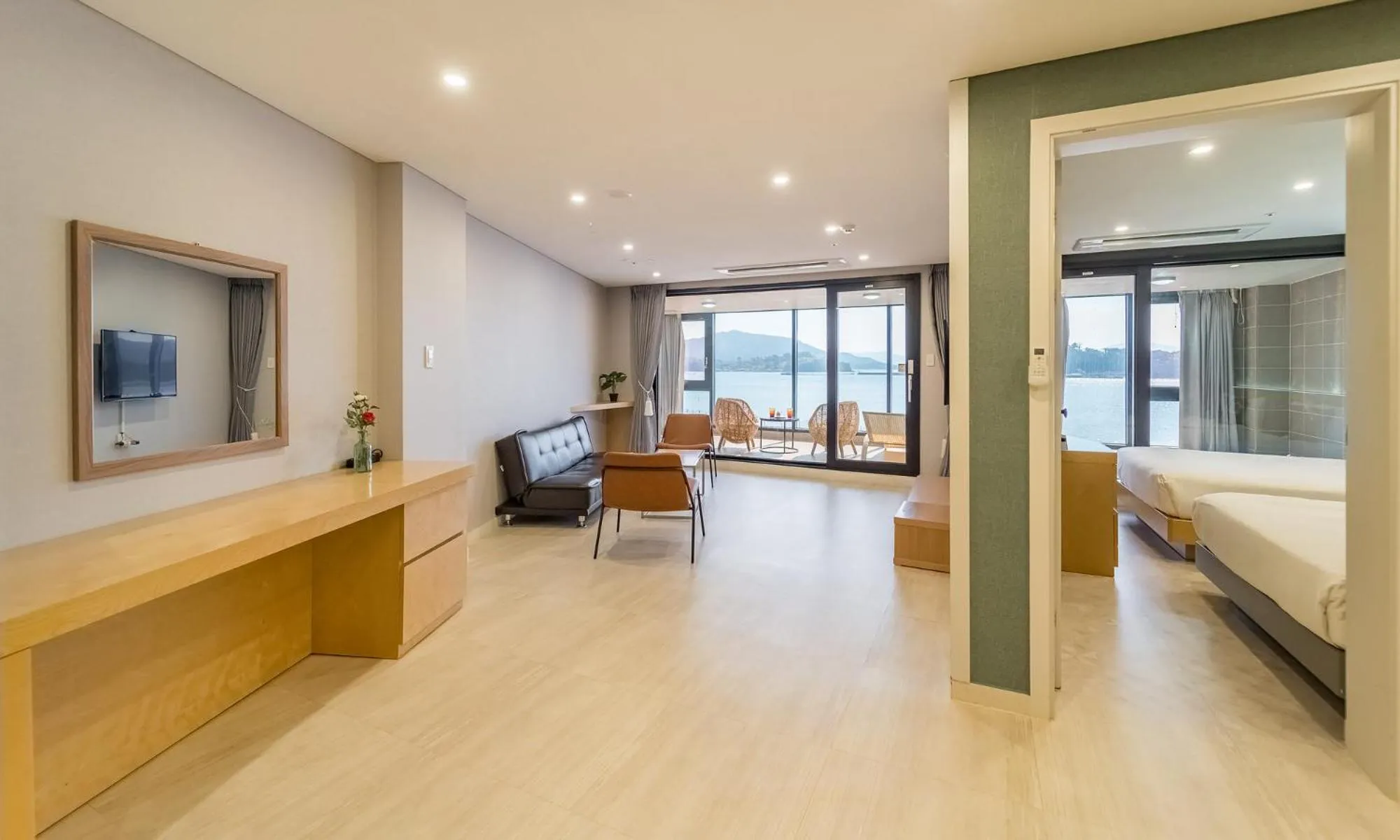 Bed in Arte Resort Spa & Pool Villa